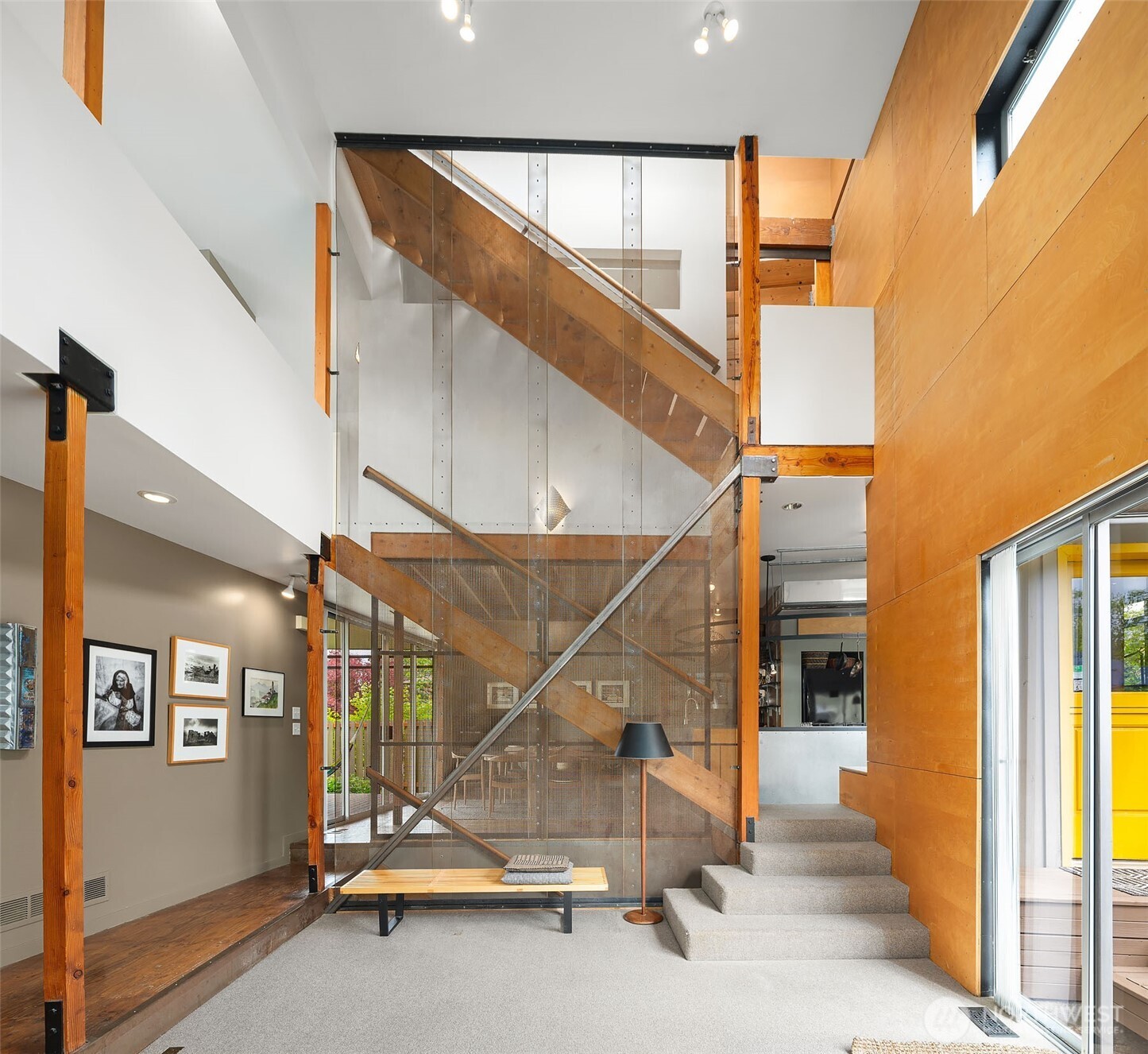 property viewer photo 6