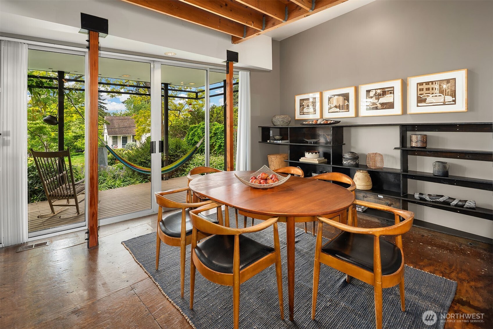 property viewer photo 7