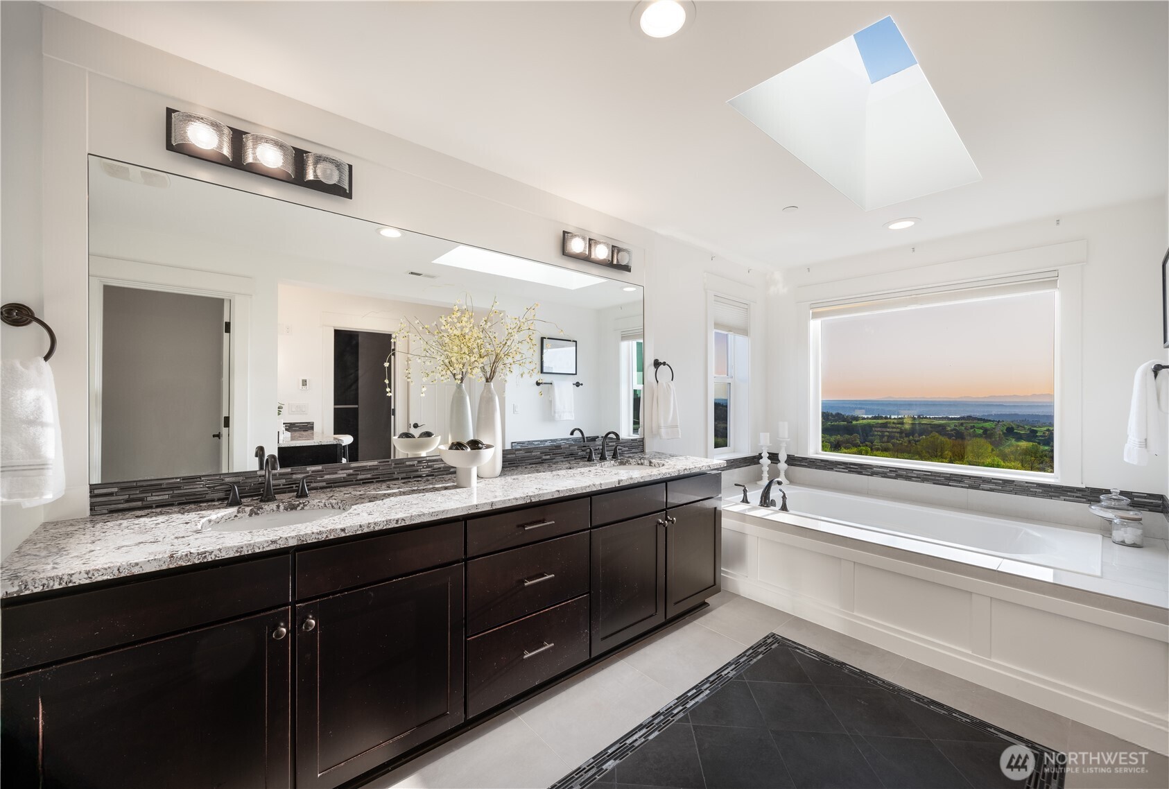 property viewer photo 15