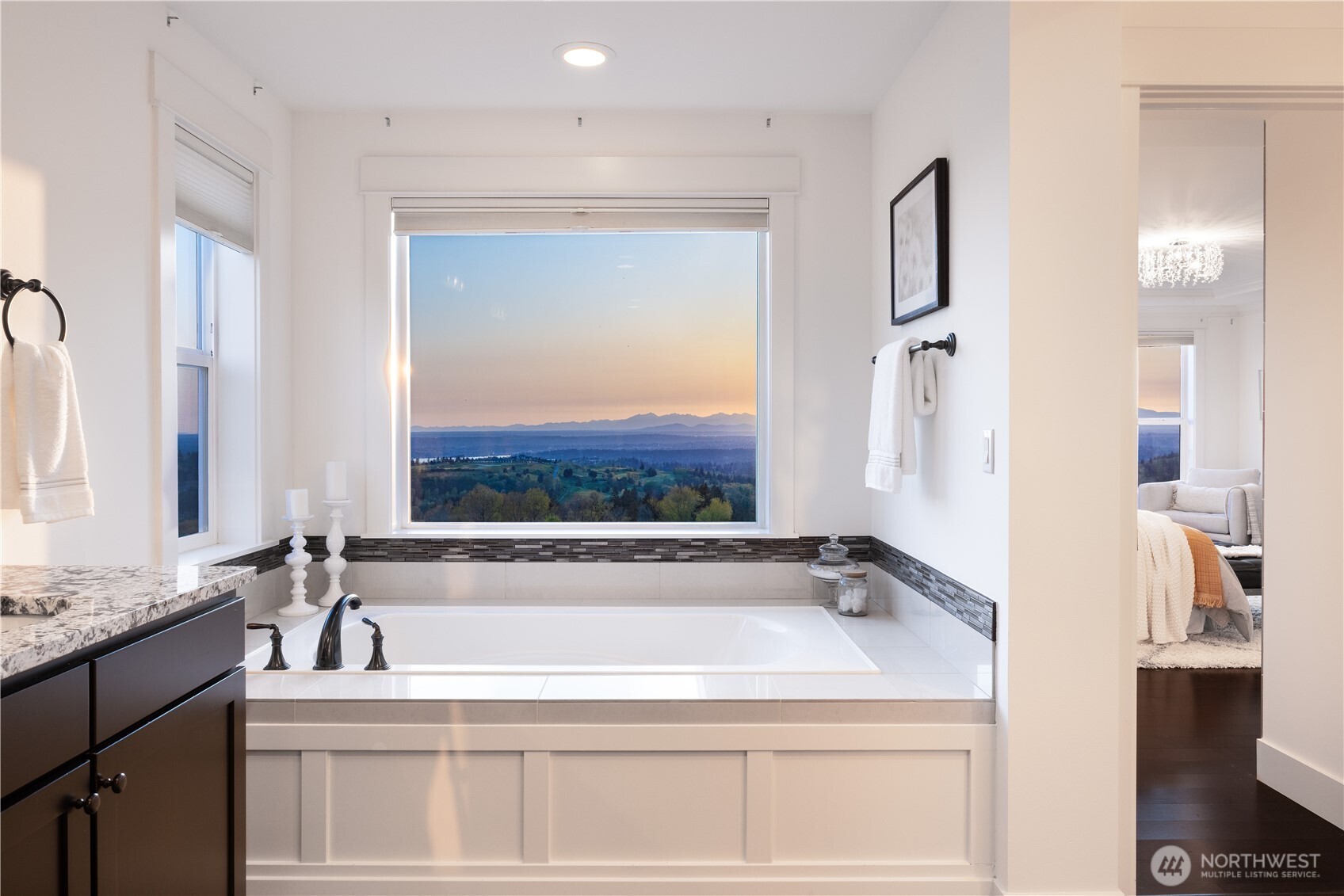 property viewer photo 16
