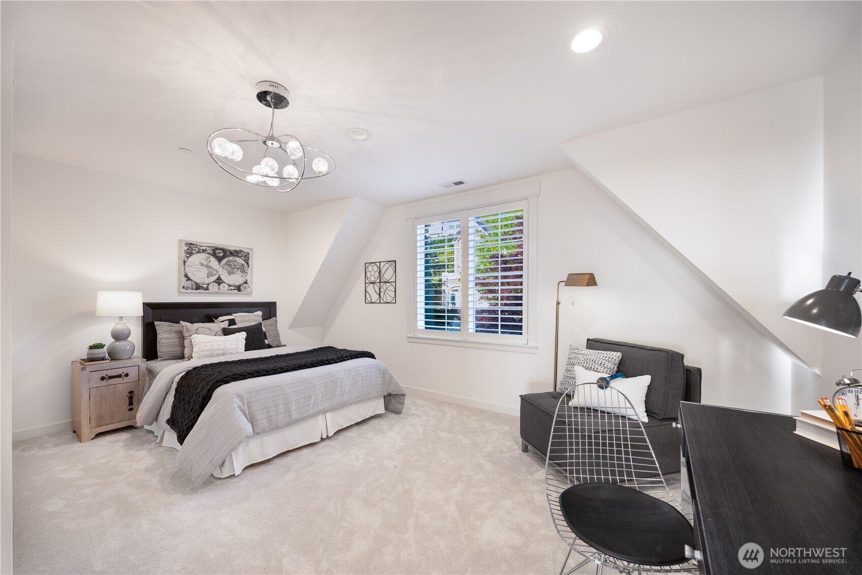 property viewer photo 23
