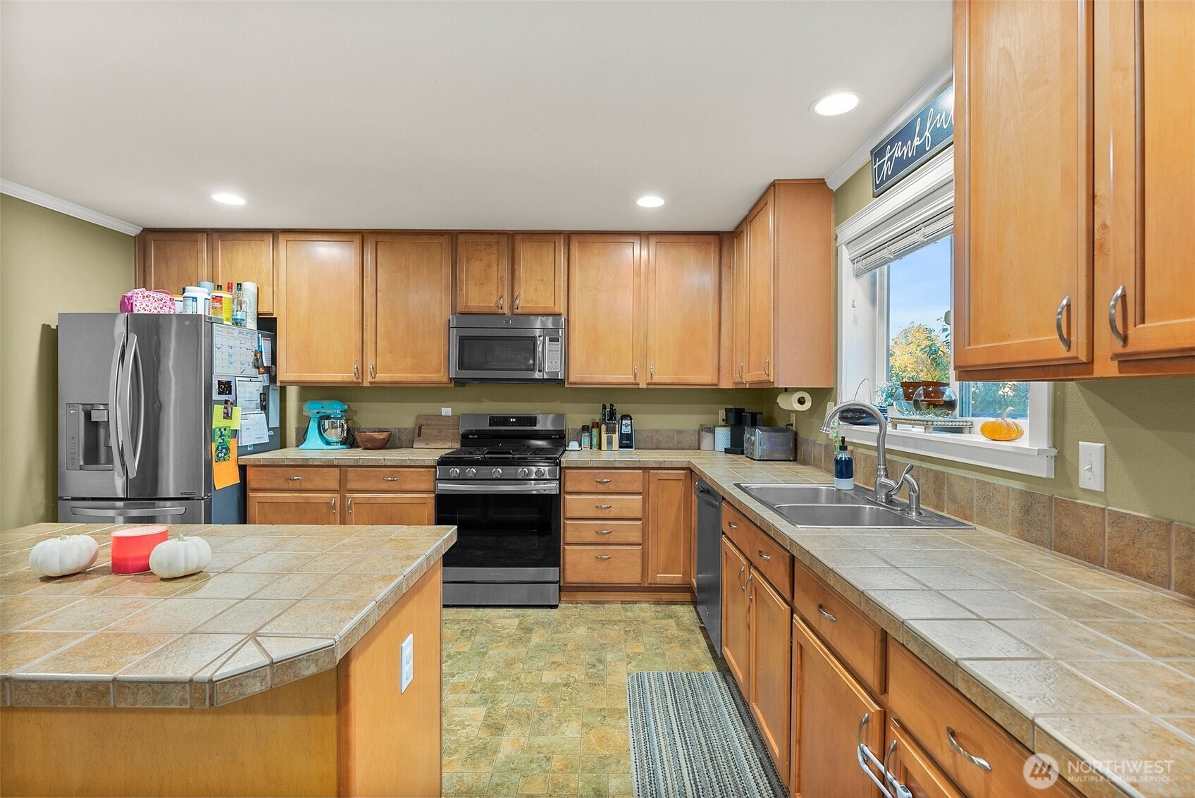 property viewer photo 10