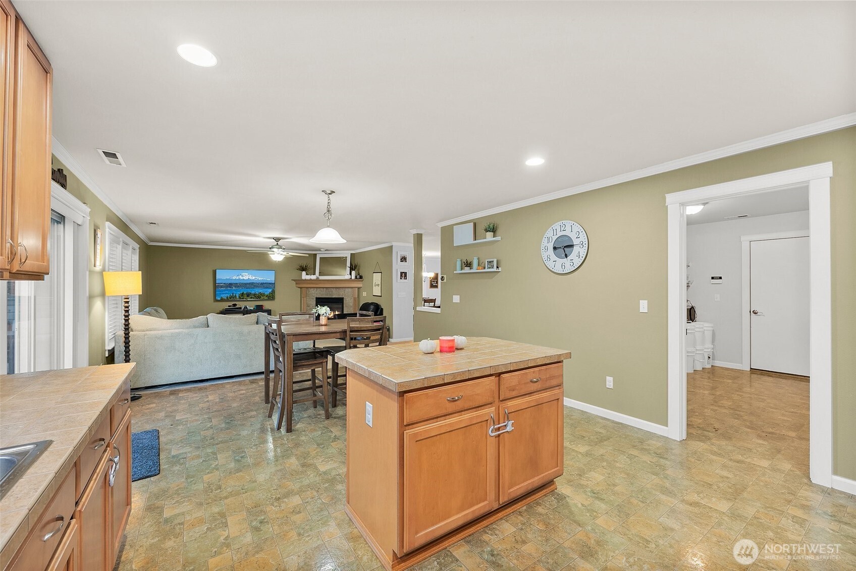 property viewer photo 13