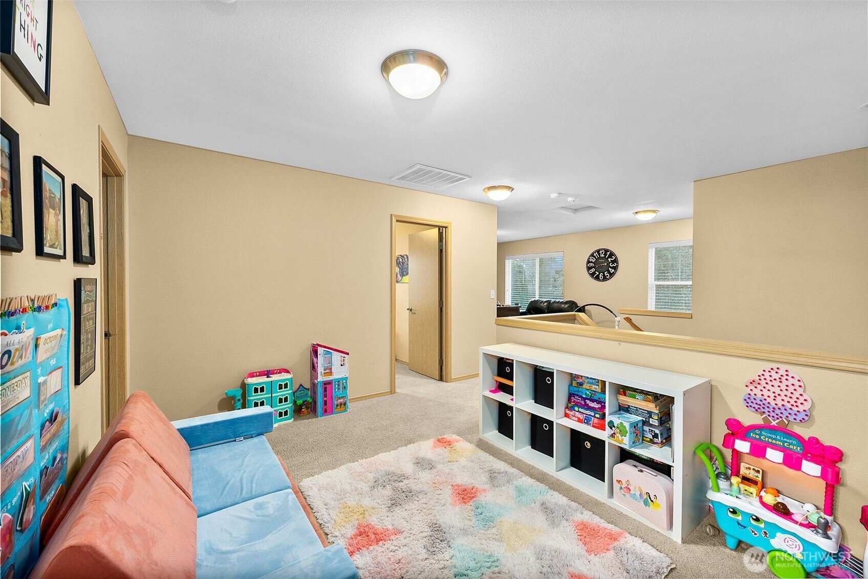 property viewer photo 16