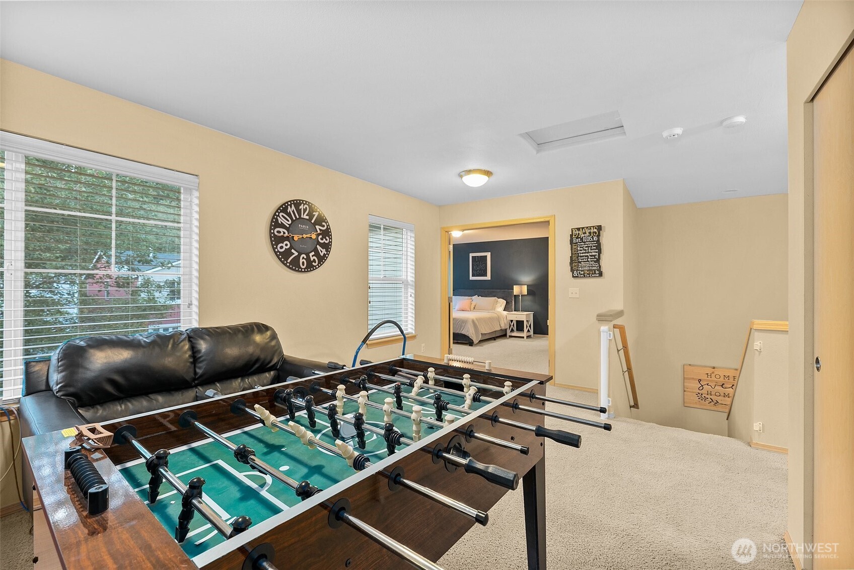 property viewer photo 18