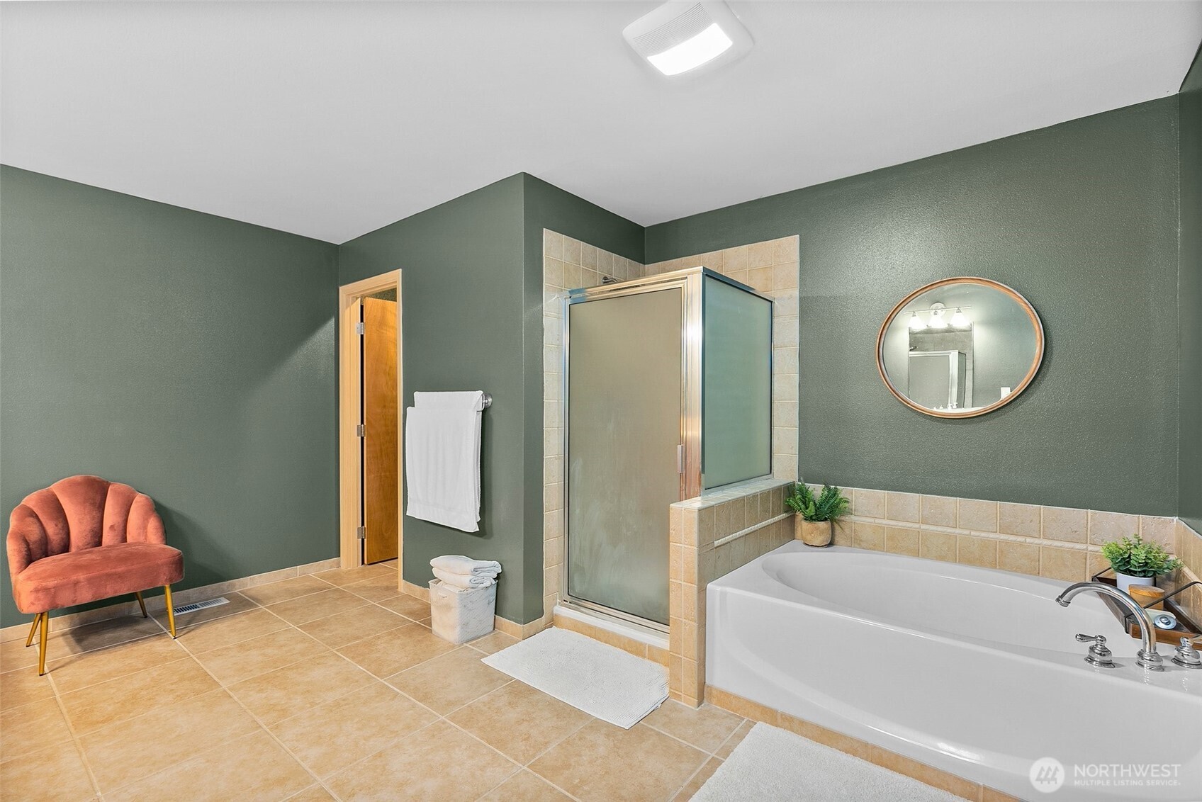 property viewer photo 22