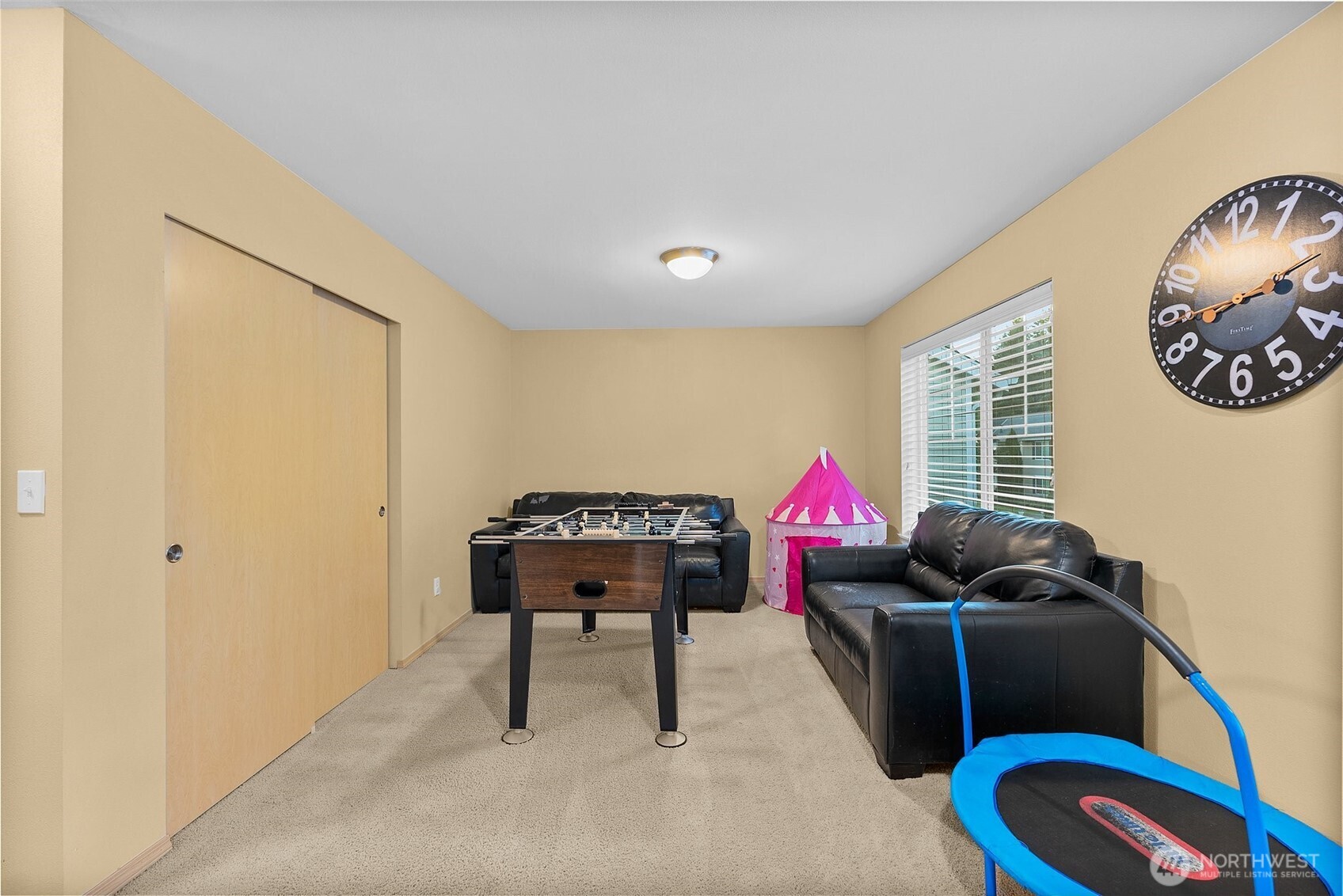 property viewer photo 24
