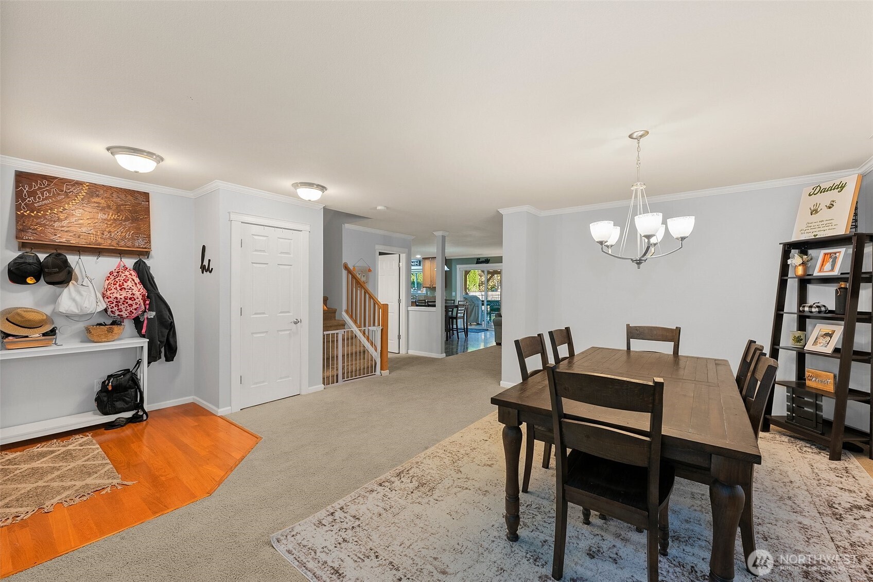 property viewer photo 3