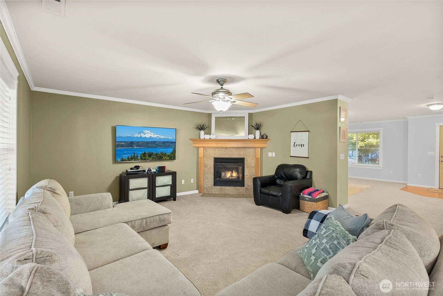 property viewer photo 6