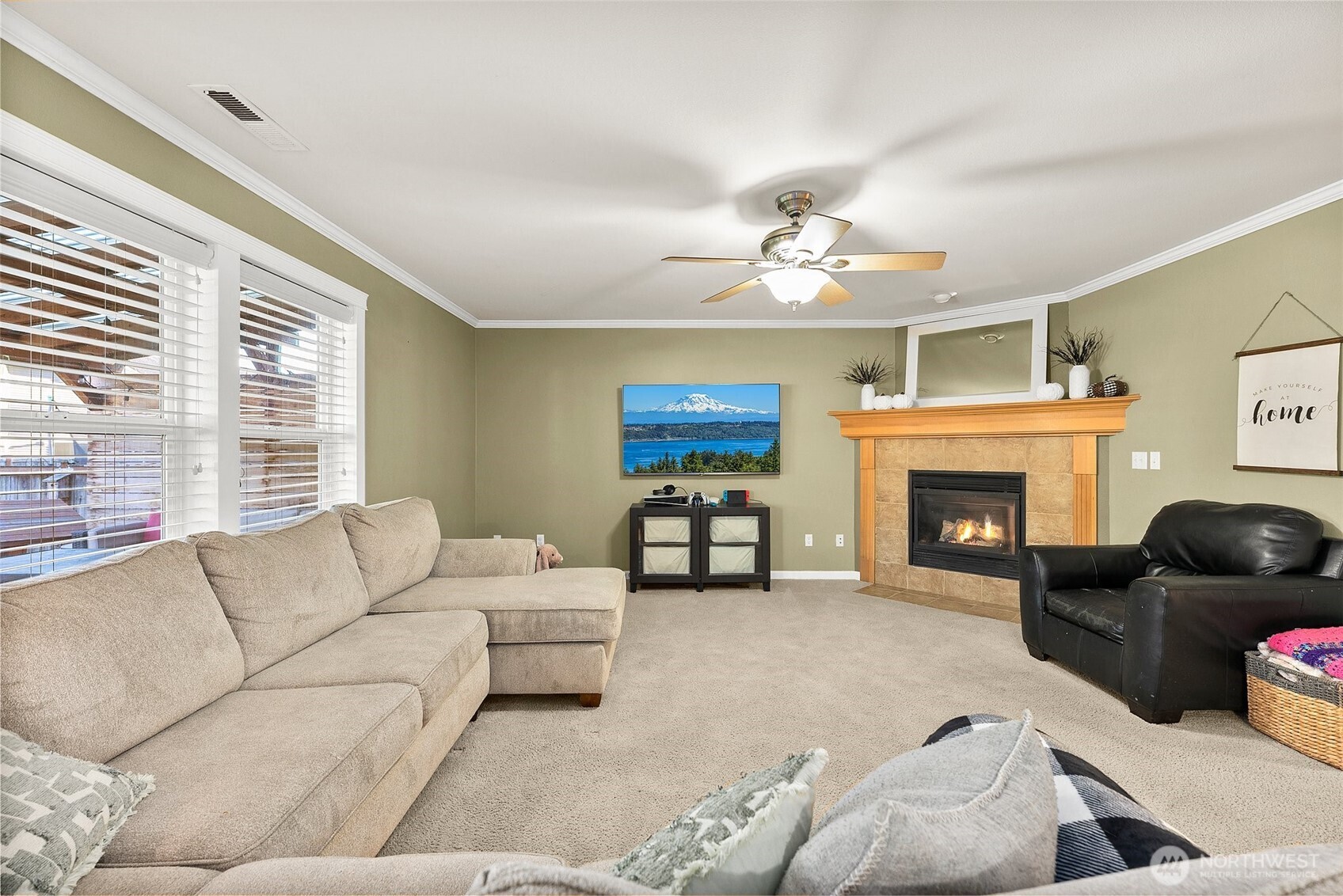 property viewer photo 7