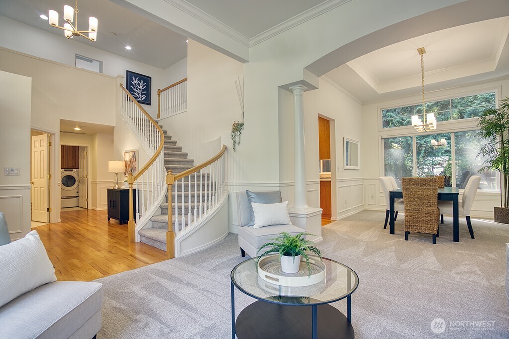 property viewer photo 2