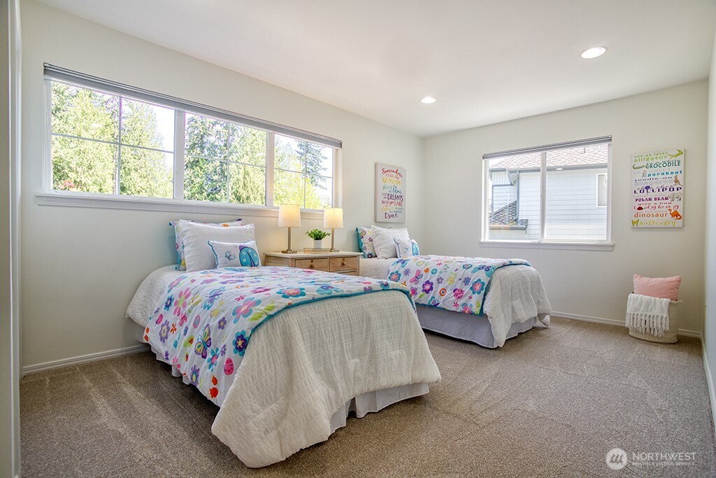 property viewer photo 30