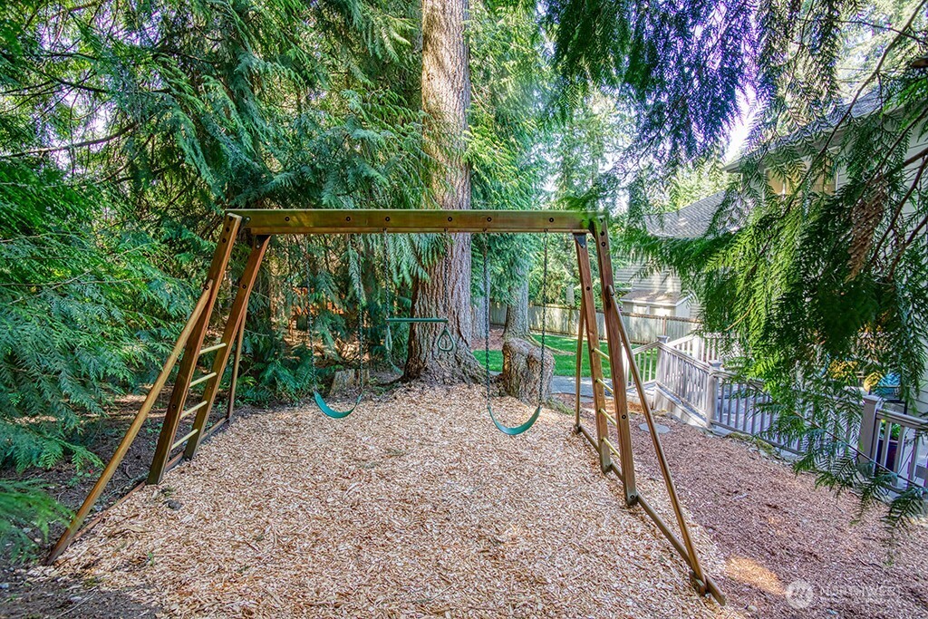 property viewer photo 35