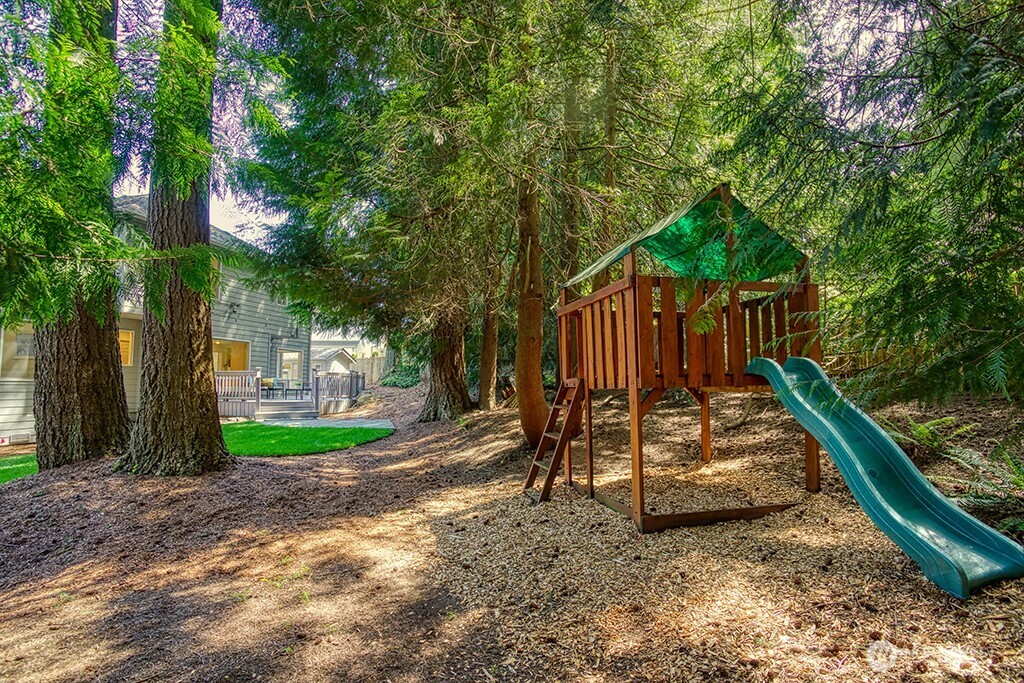 property viewer photo 36