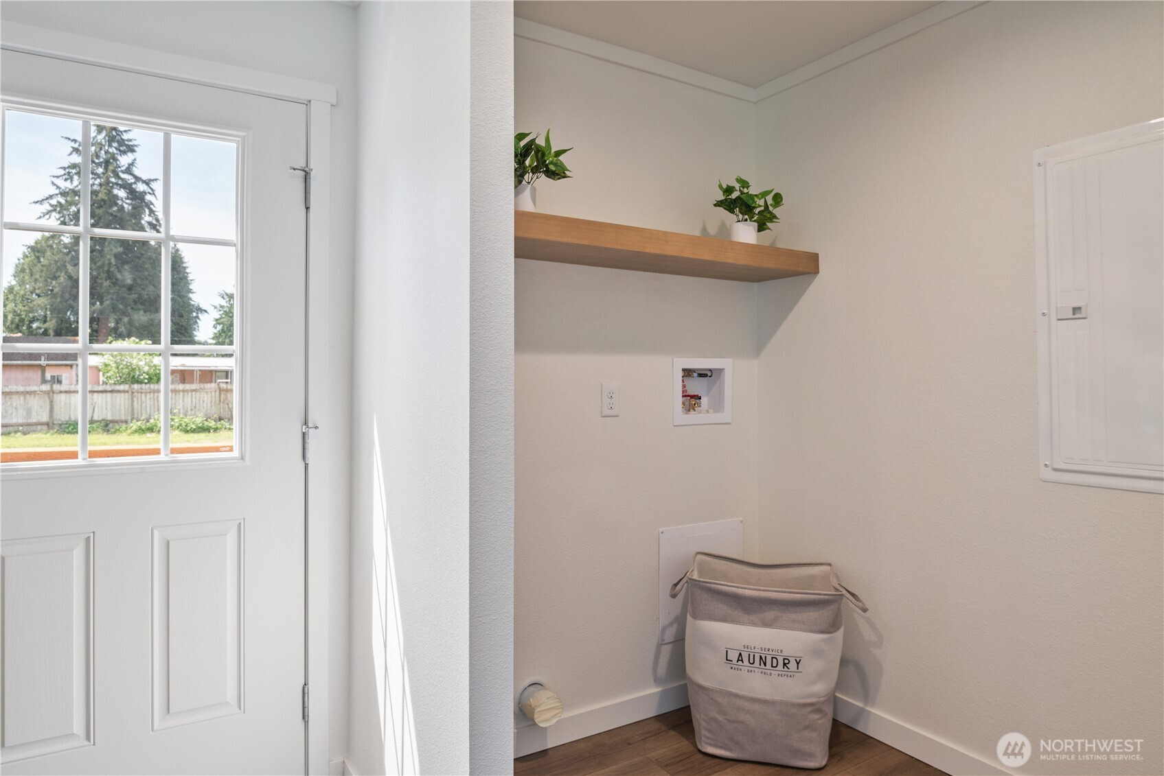 property viewer photo 12