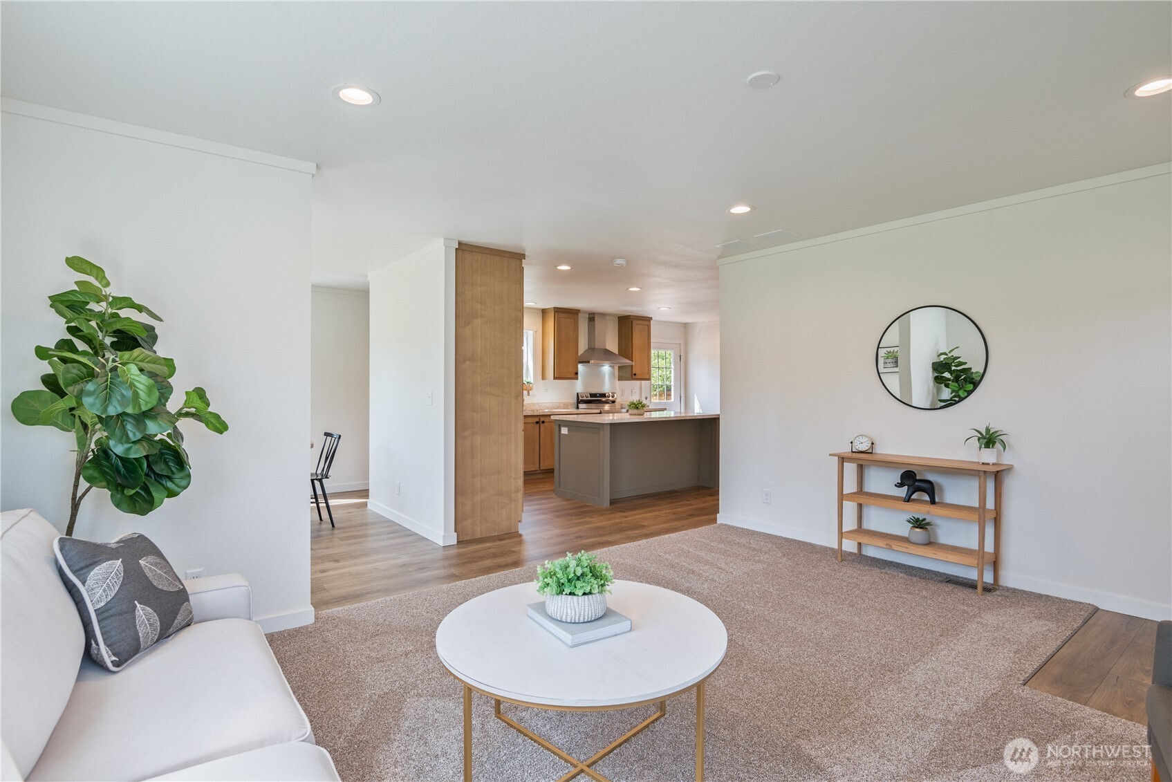 property viewer photo 4