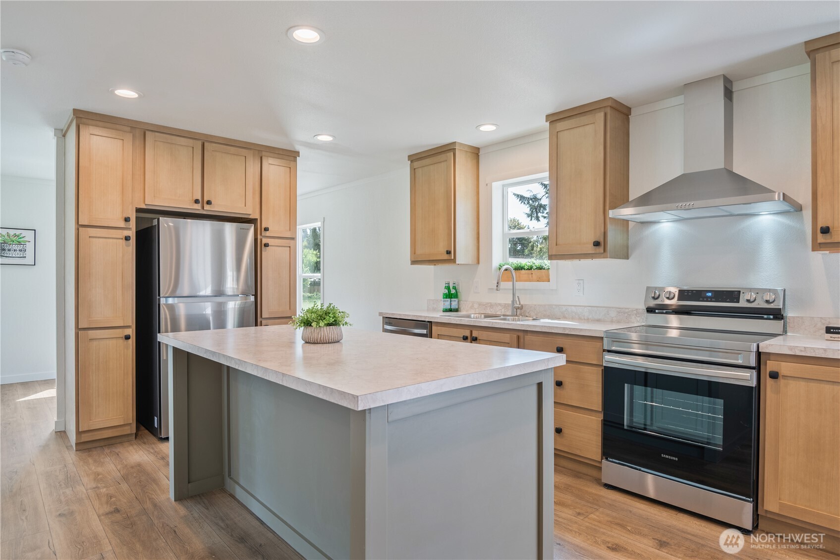 property viewer photo 8