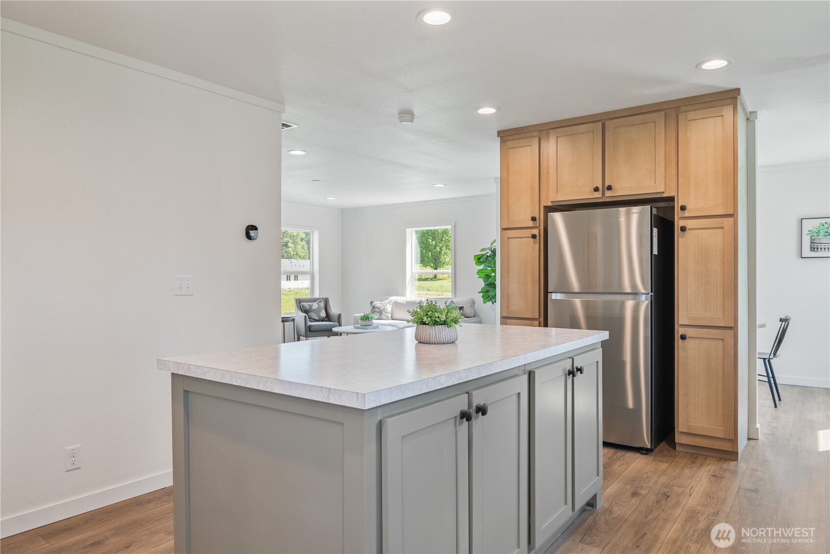 property viewer photo 9