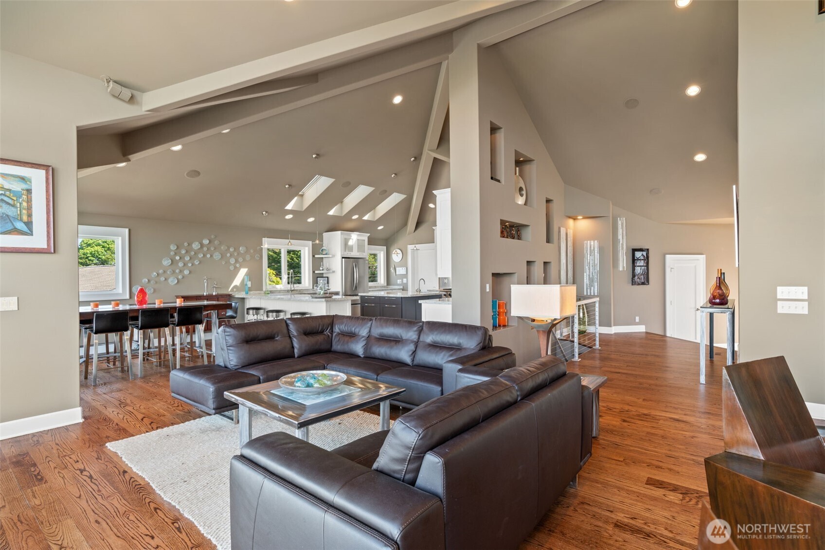 property viewer photo 15