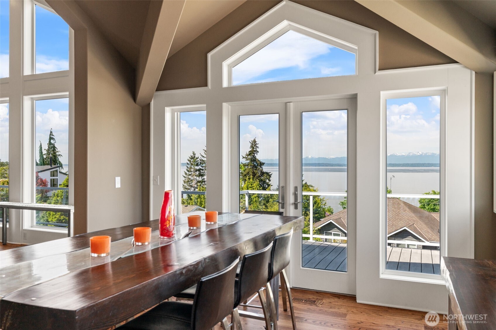 property viewer photo 18