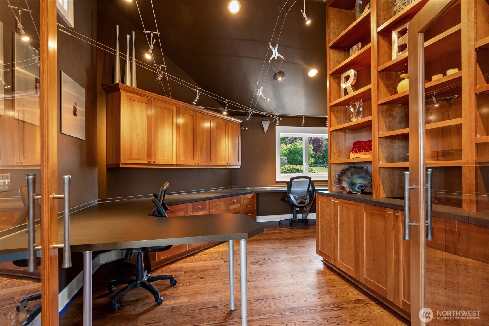 property viewer photo 20