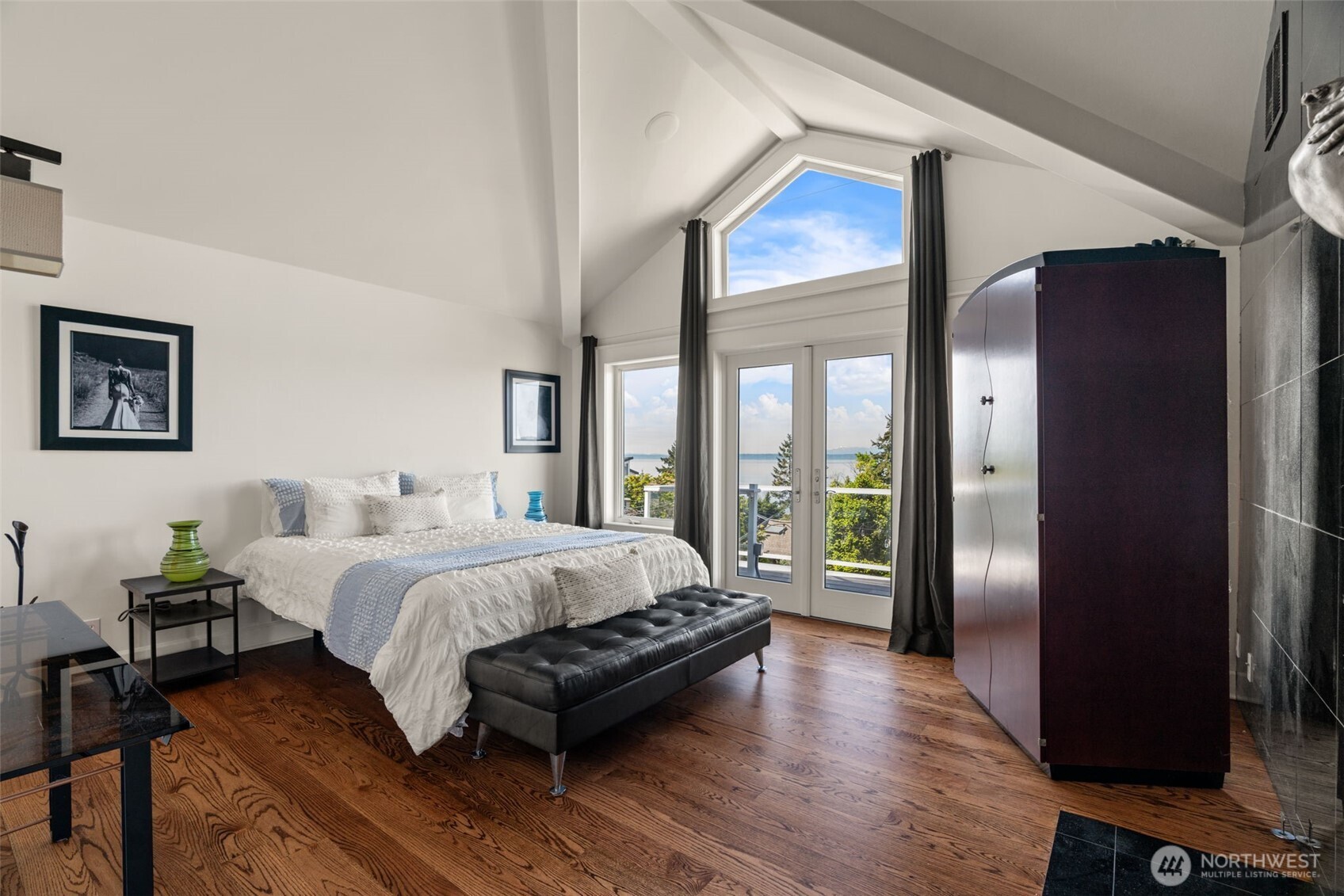 property viewer photo 23