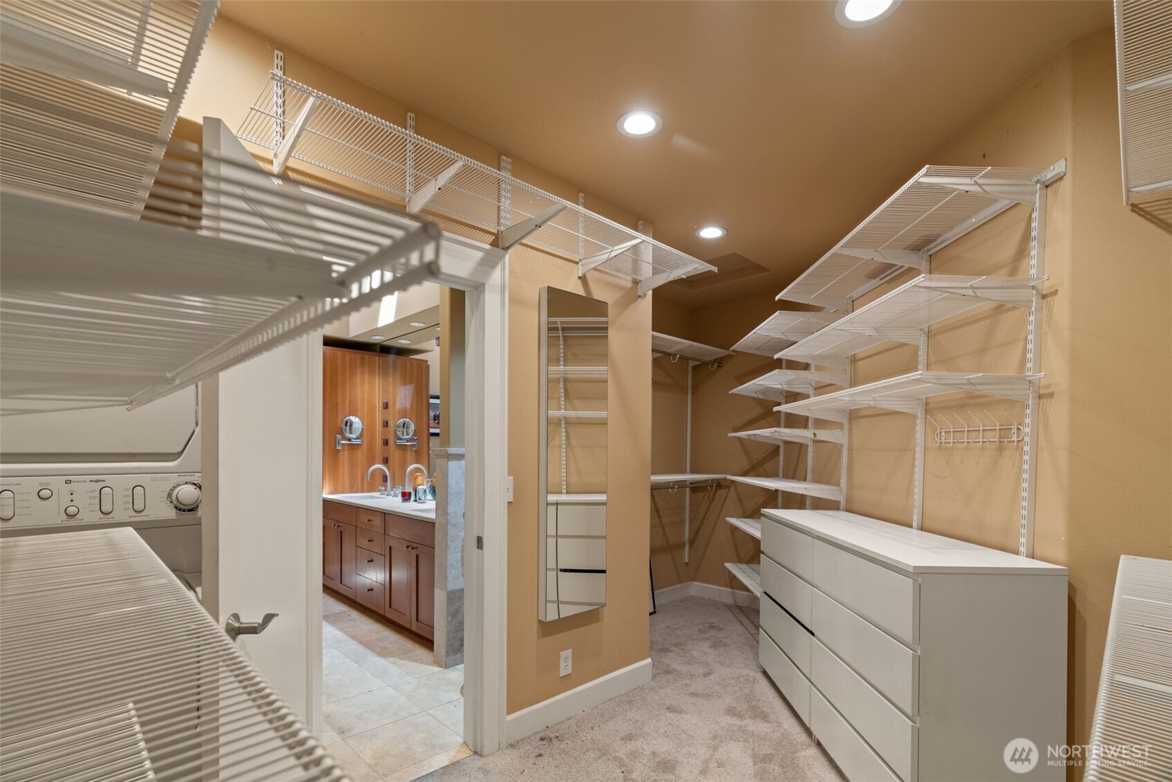 property viewer photo 27