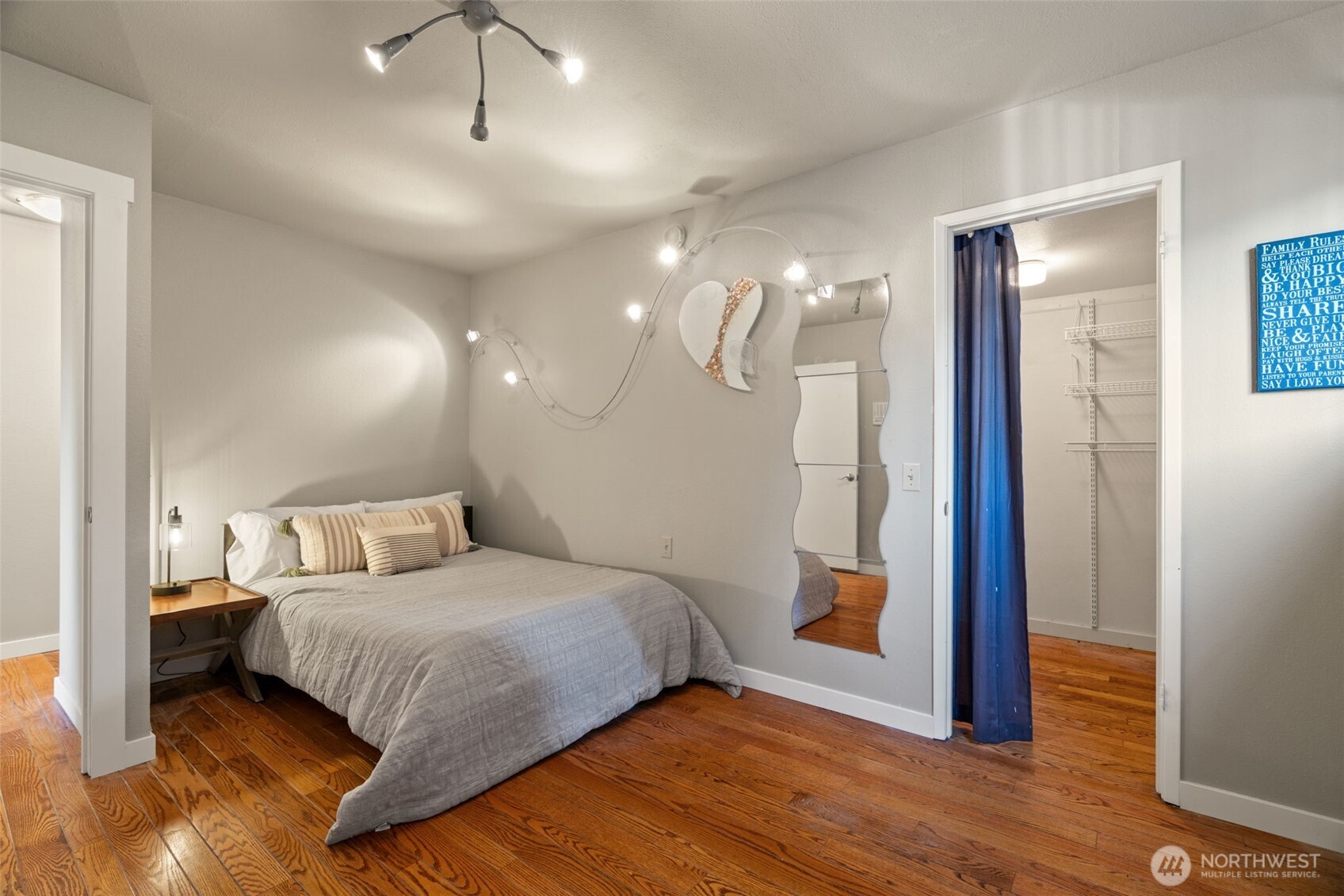 property viewer photo 33