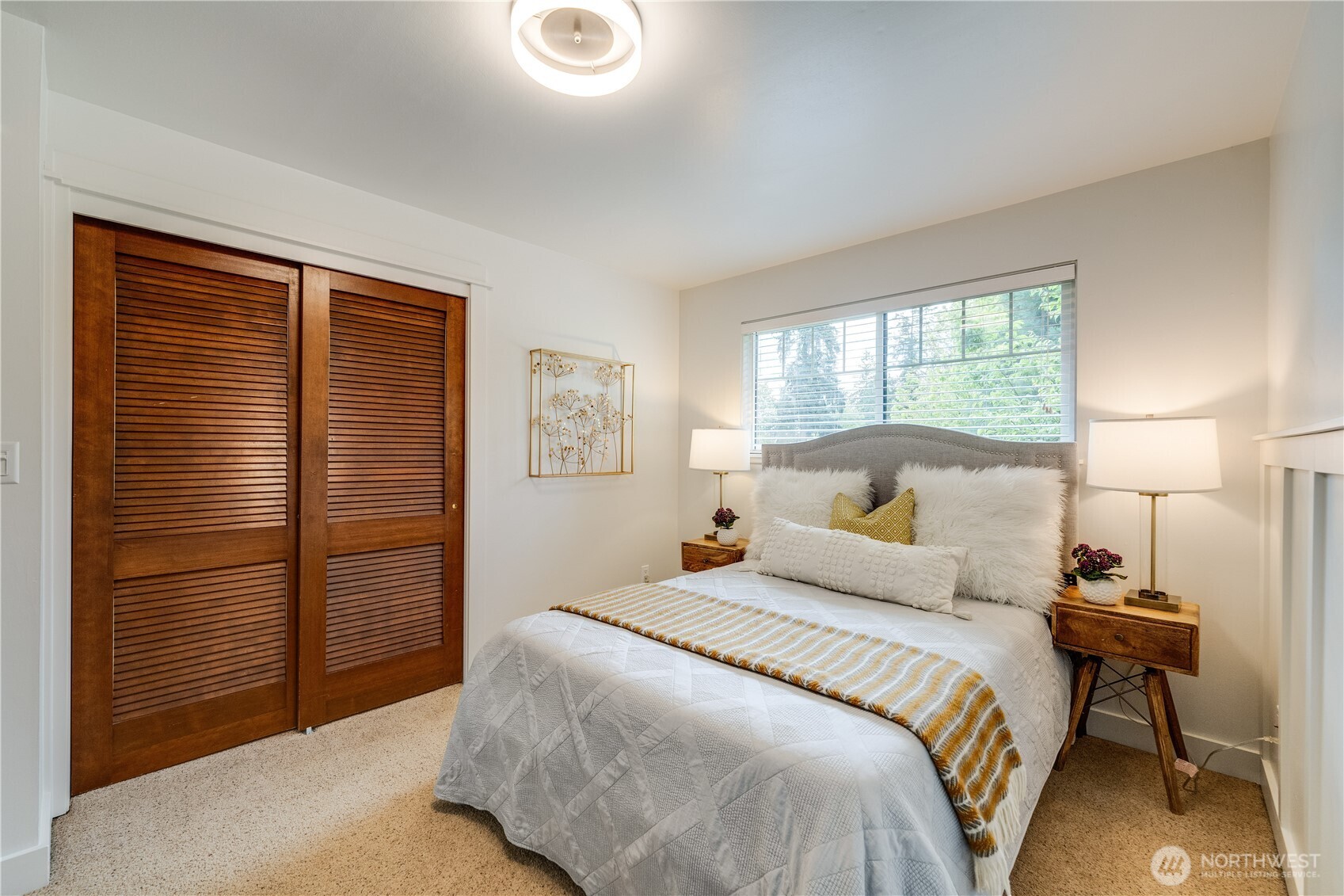 property viewer photo 26