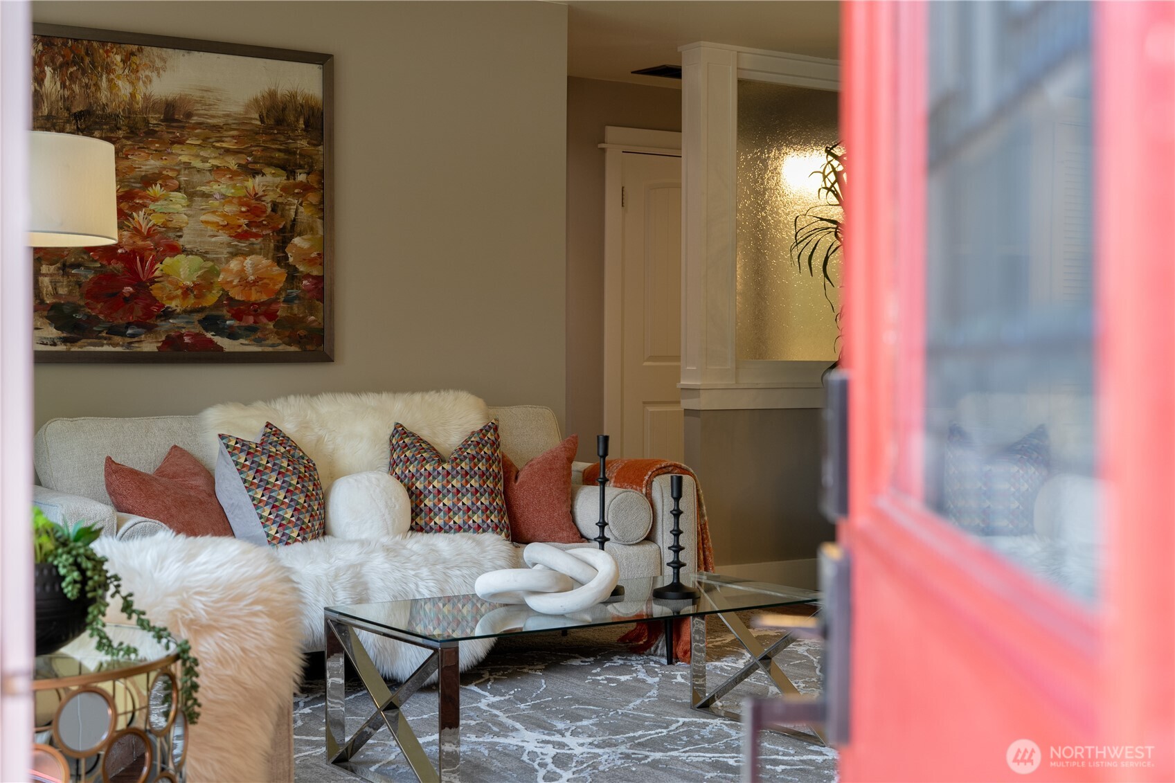 property viewer photo 3
