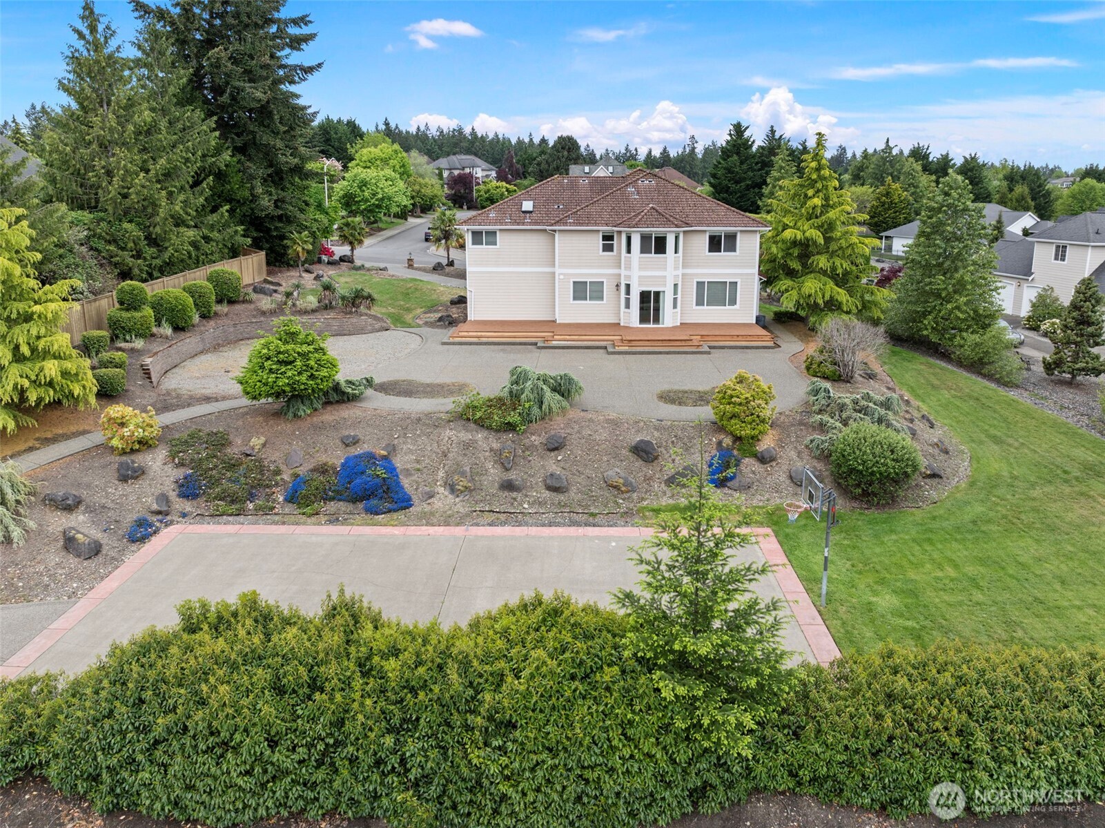 main property photo 5