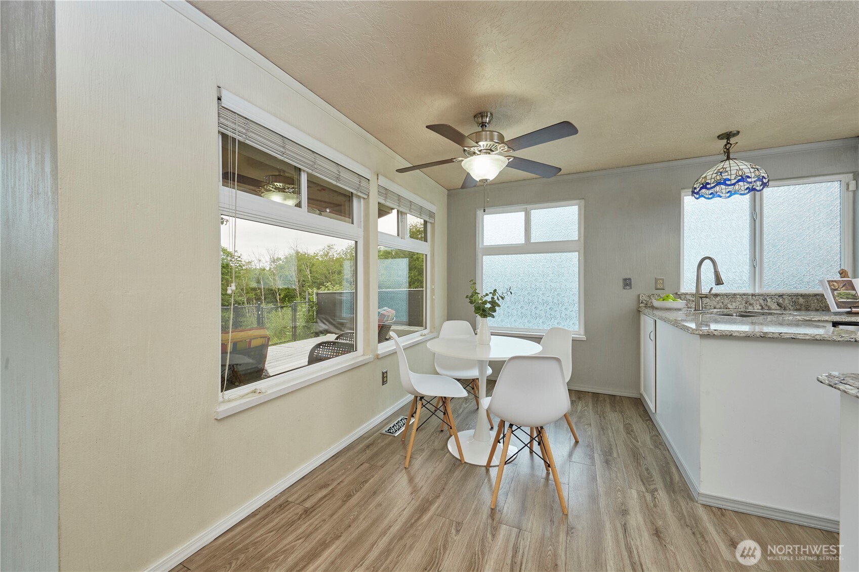 property viewer photo 15