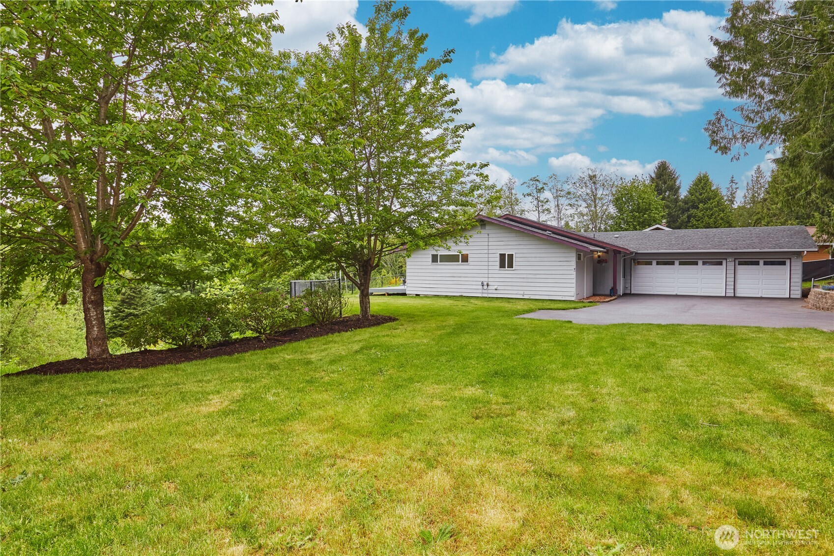 property viewer photo 32