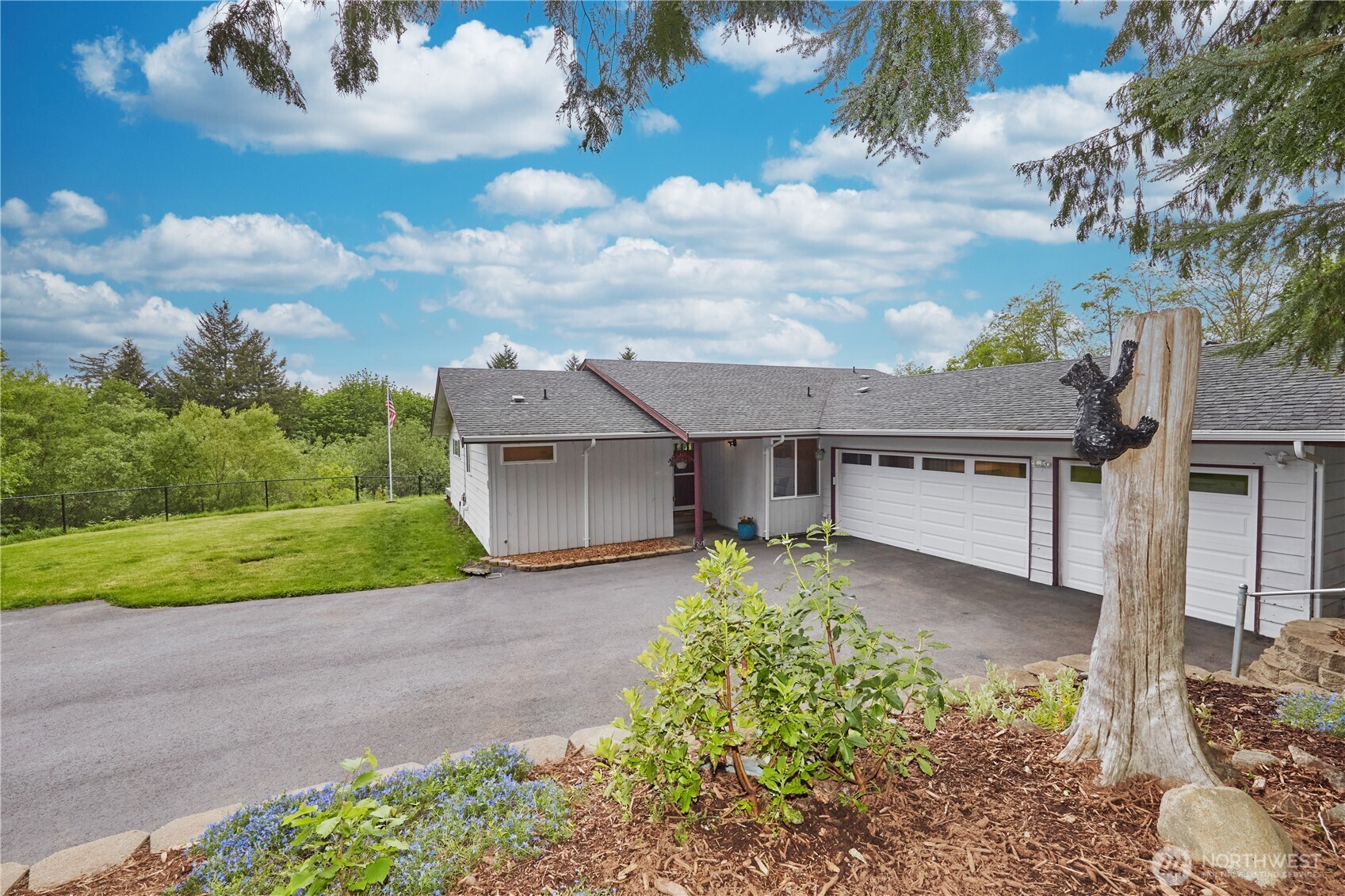 property viewer photo 5