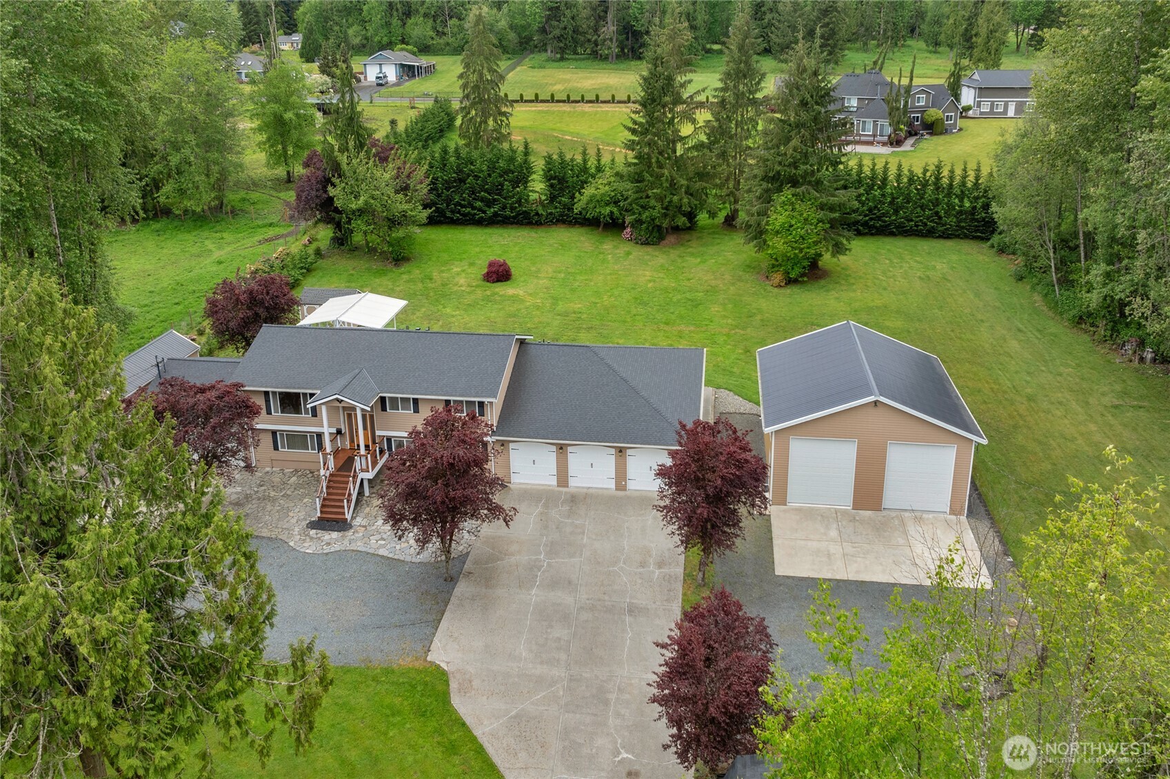 property viewer photo 1