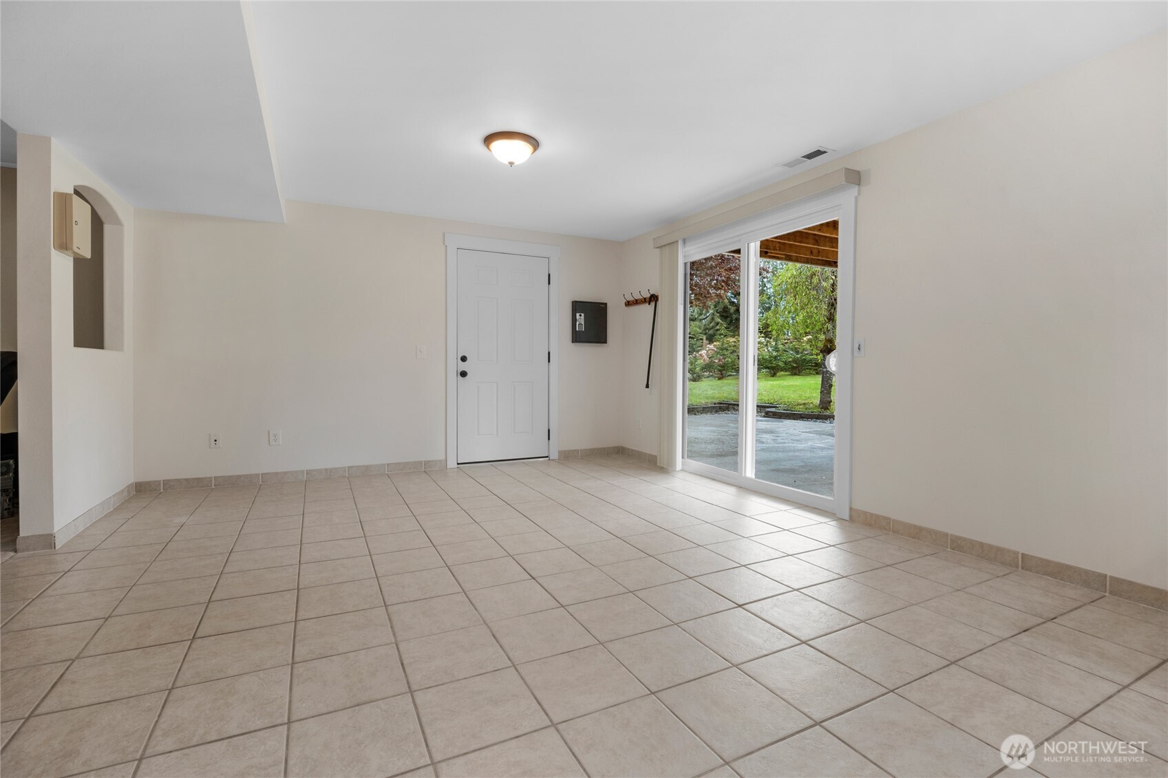 property viewer photo 13