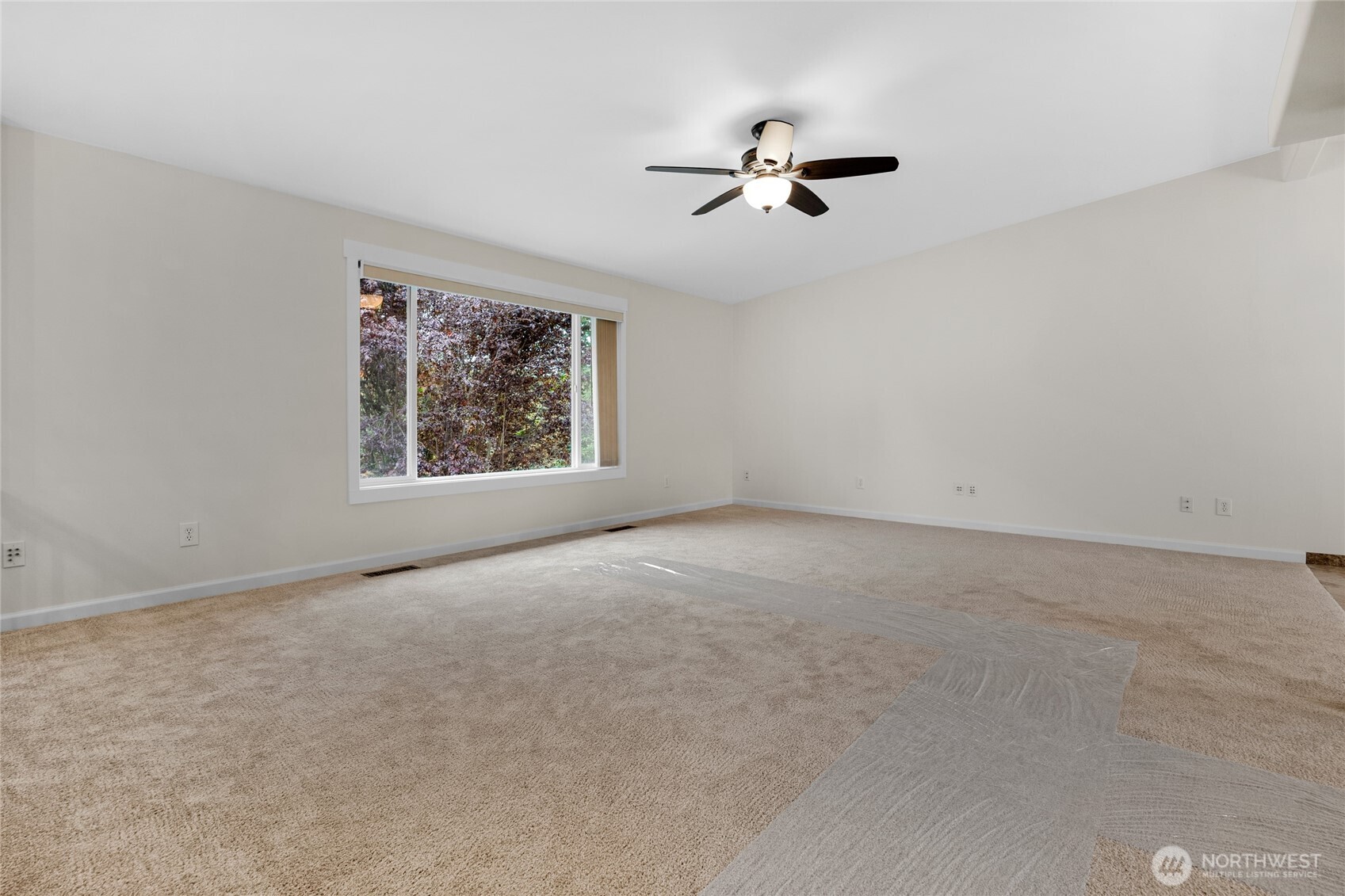 property viewer photo 3