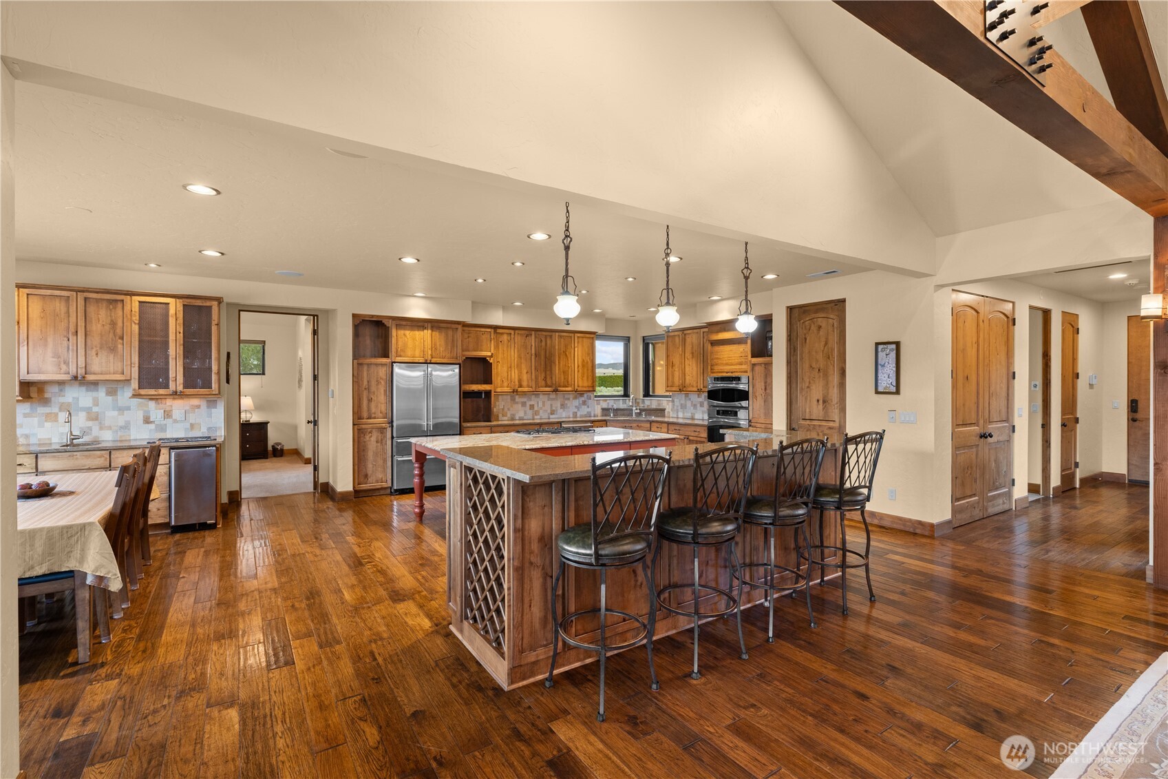 property viewer photo 10