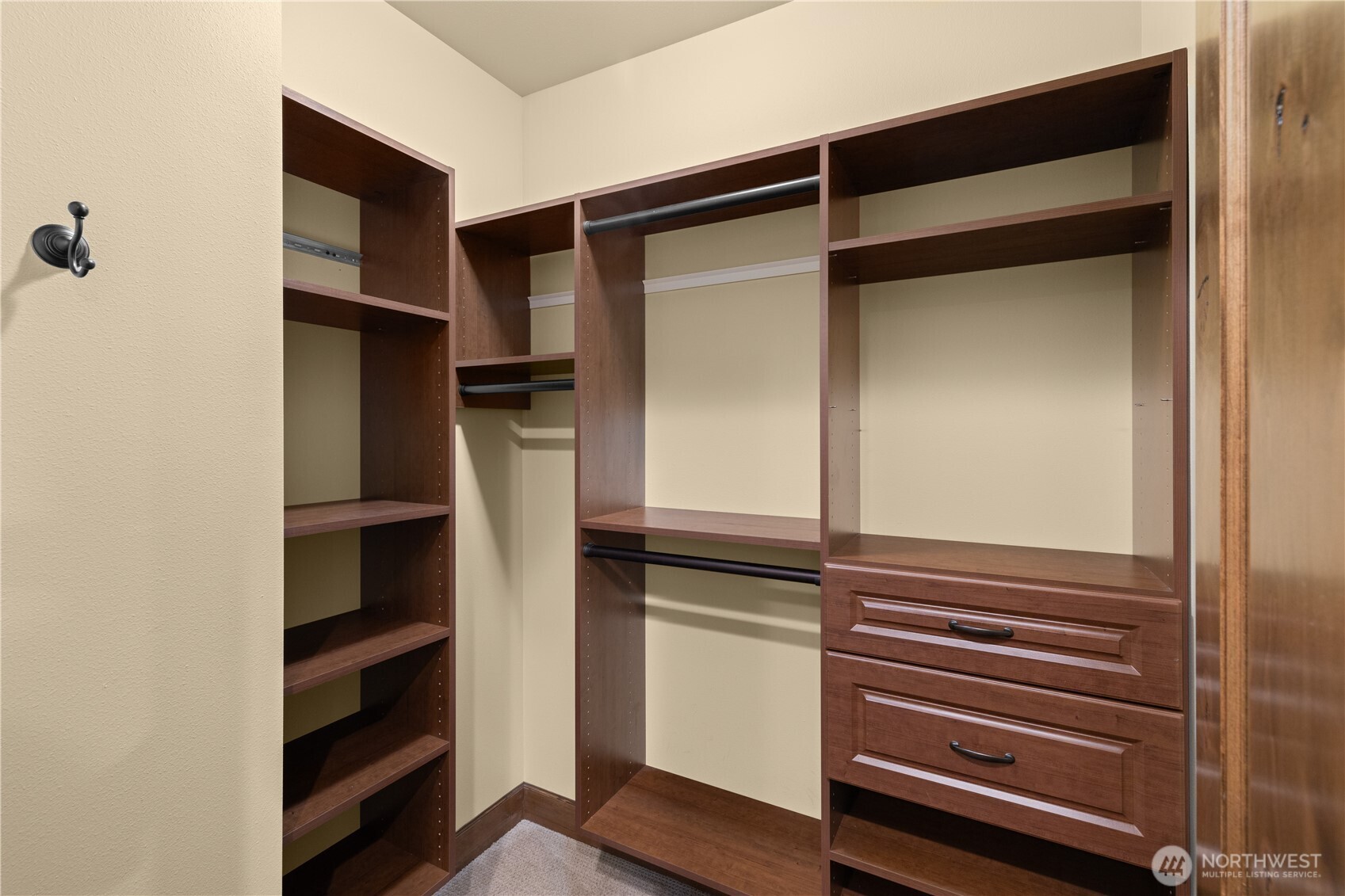 property viewer photo 22