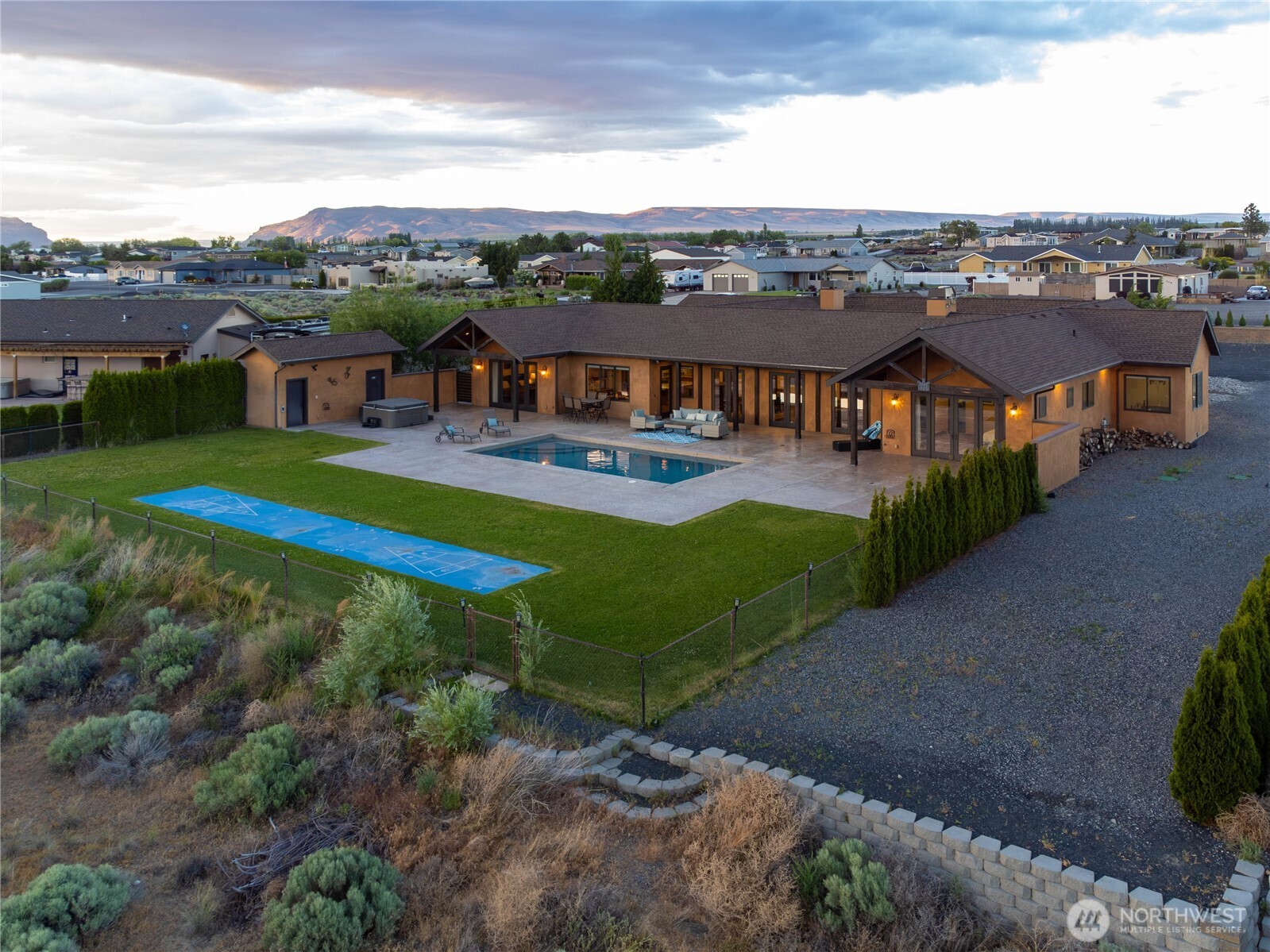 property viewer photo 4