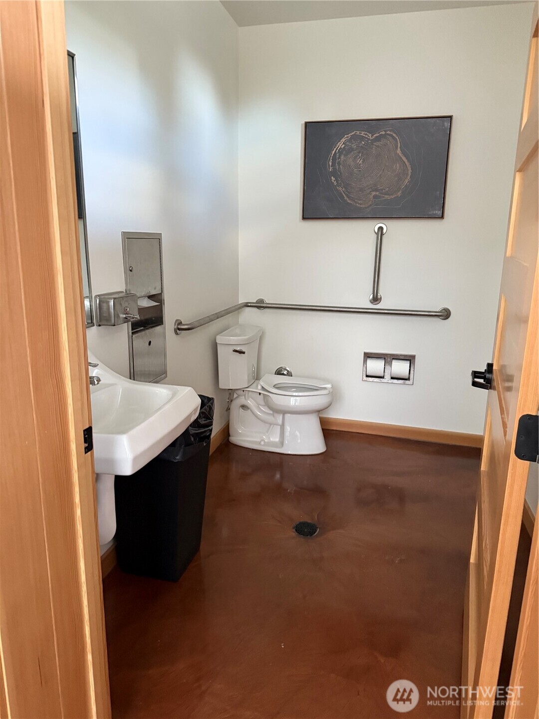 main property photo 21
