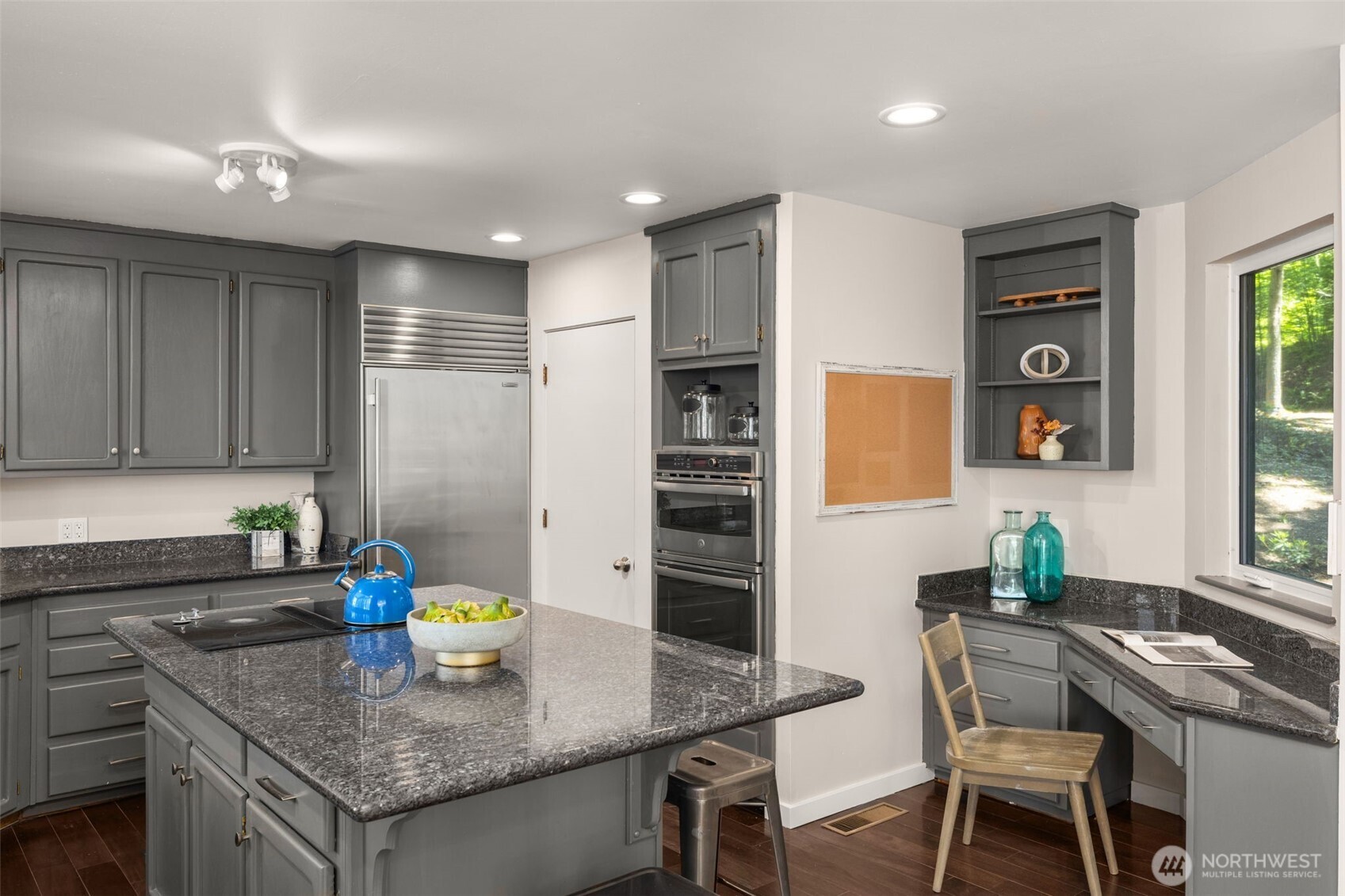 property viewer photo 12