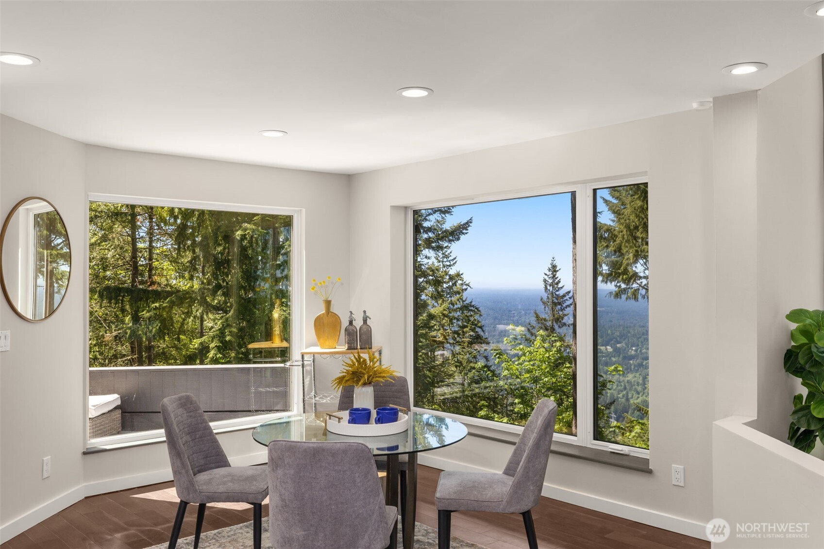property viewer photo 9