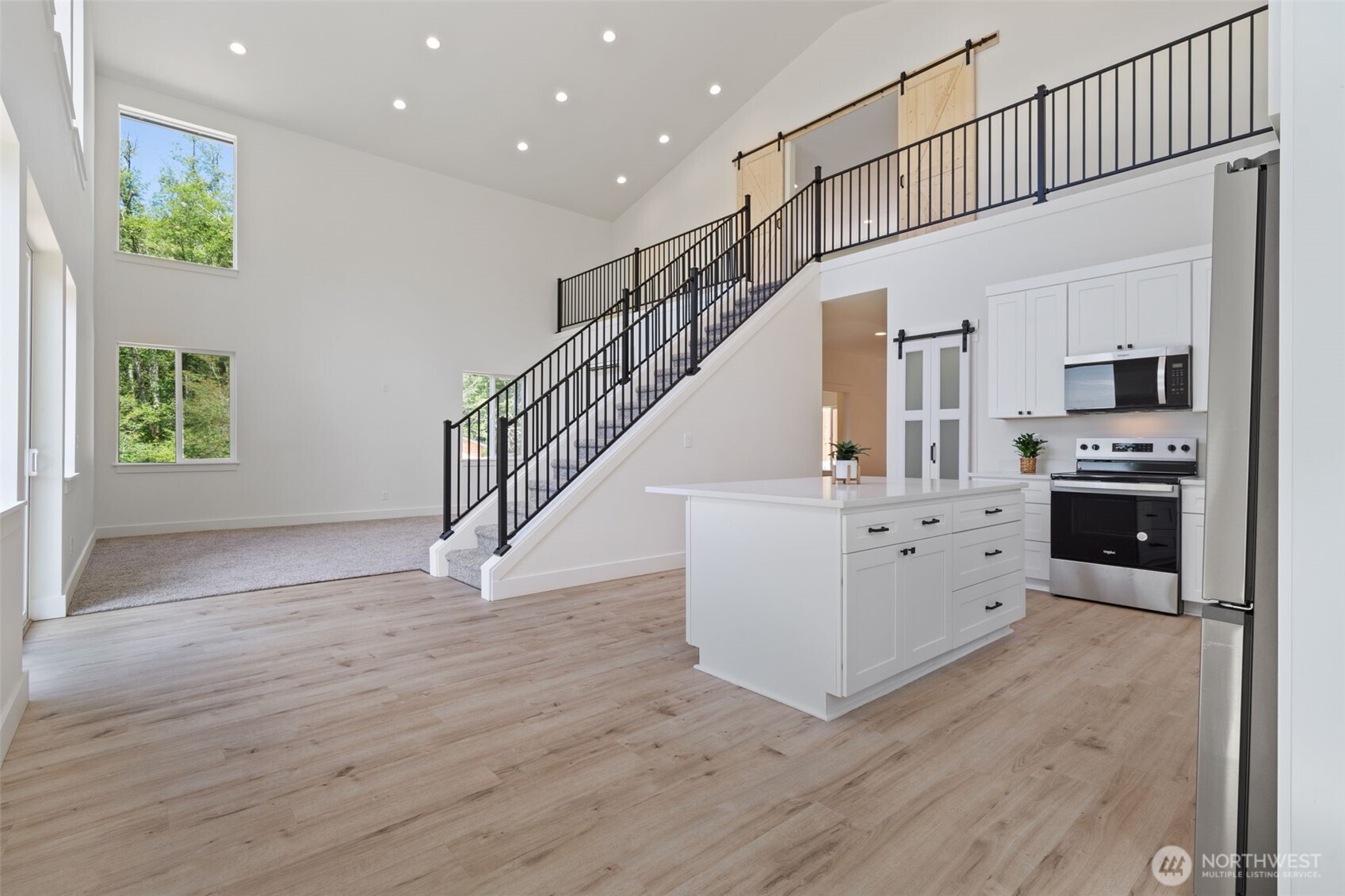 property viewer photo 16