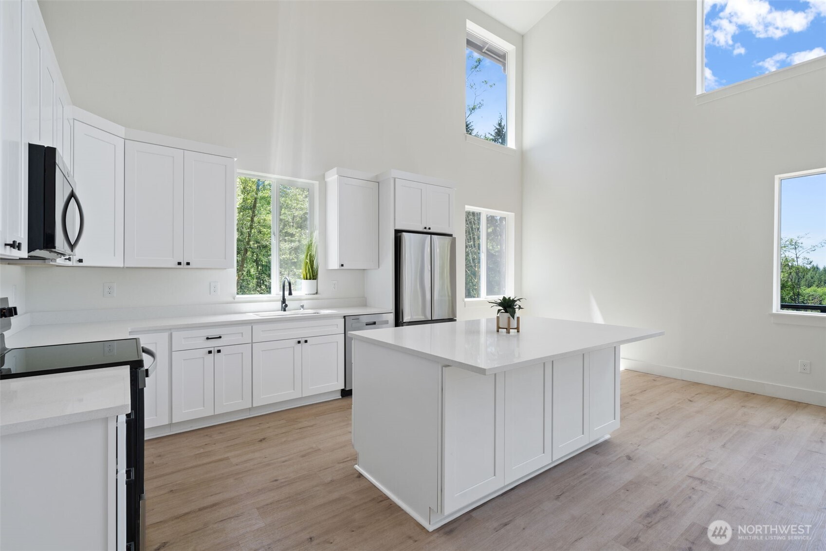 property viewer photo 19