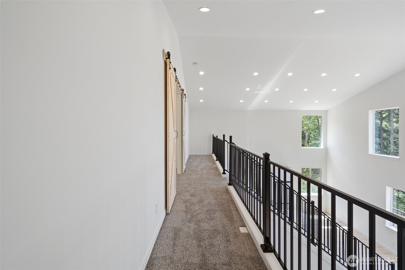 property viewer photo 25