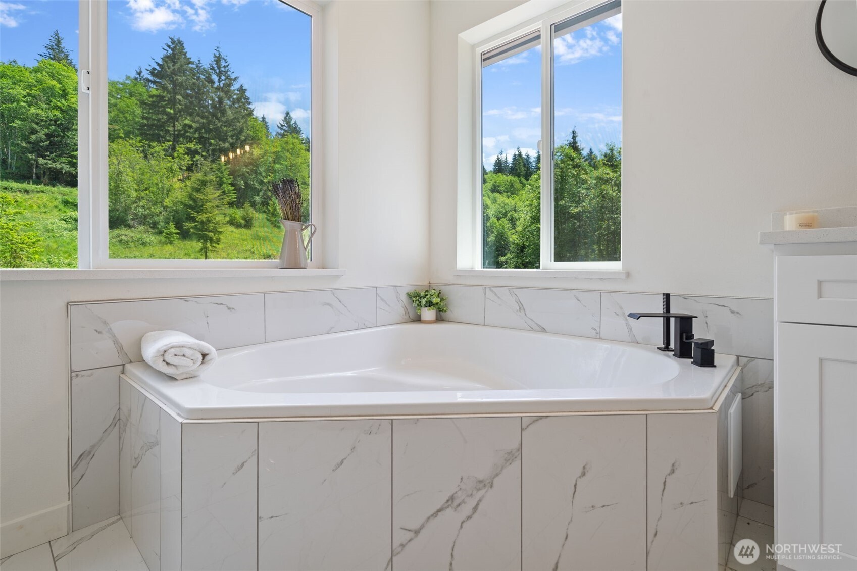 property viewer photo 32