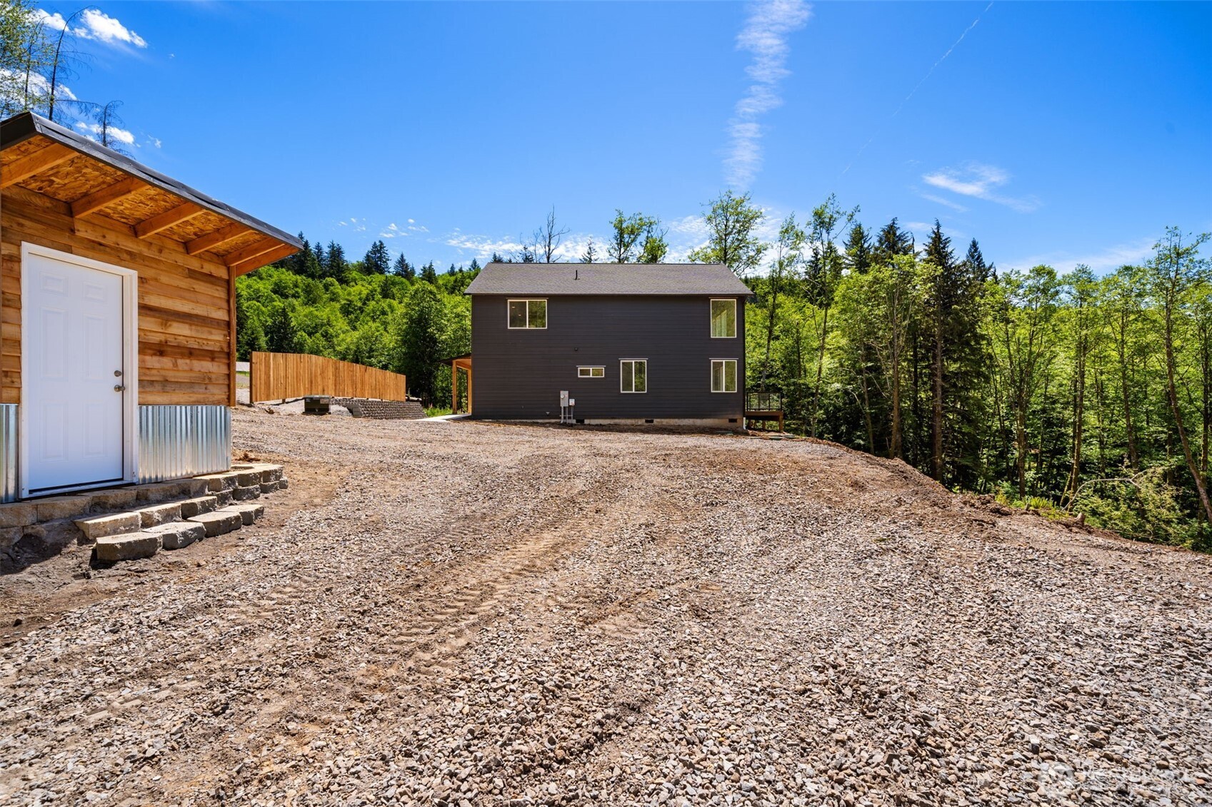 property viewer photo 35