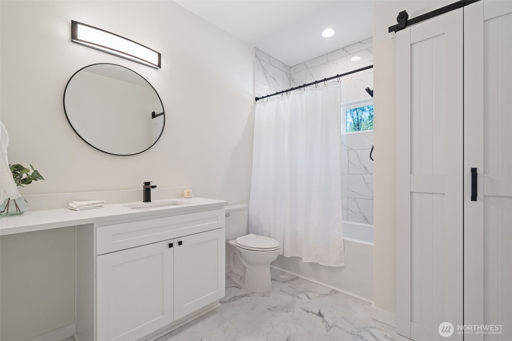 property viewer photo 8