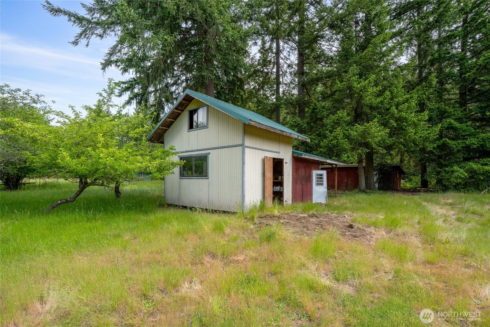 property viewer photo 9